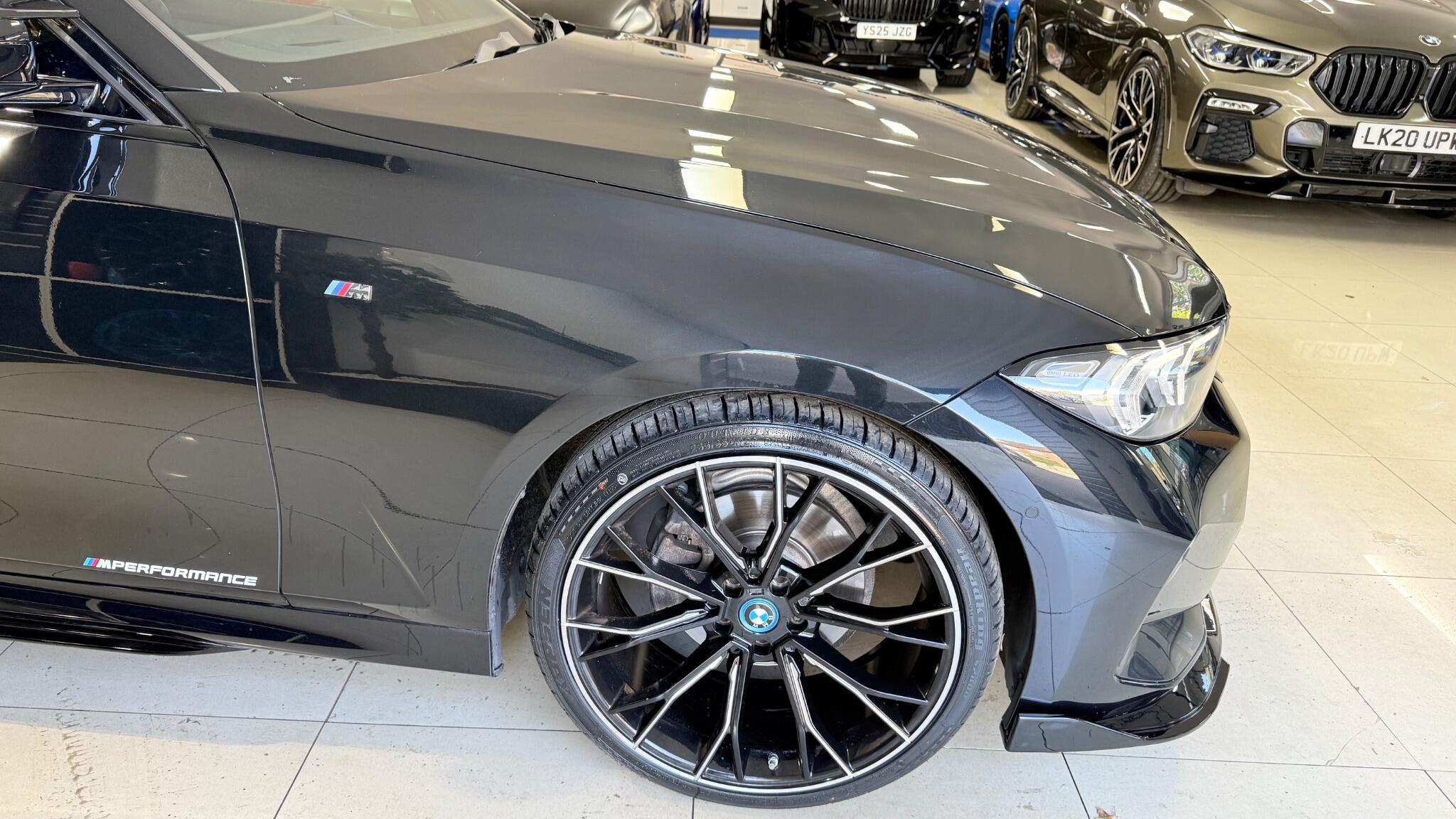 BMW 3 Series view 47