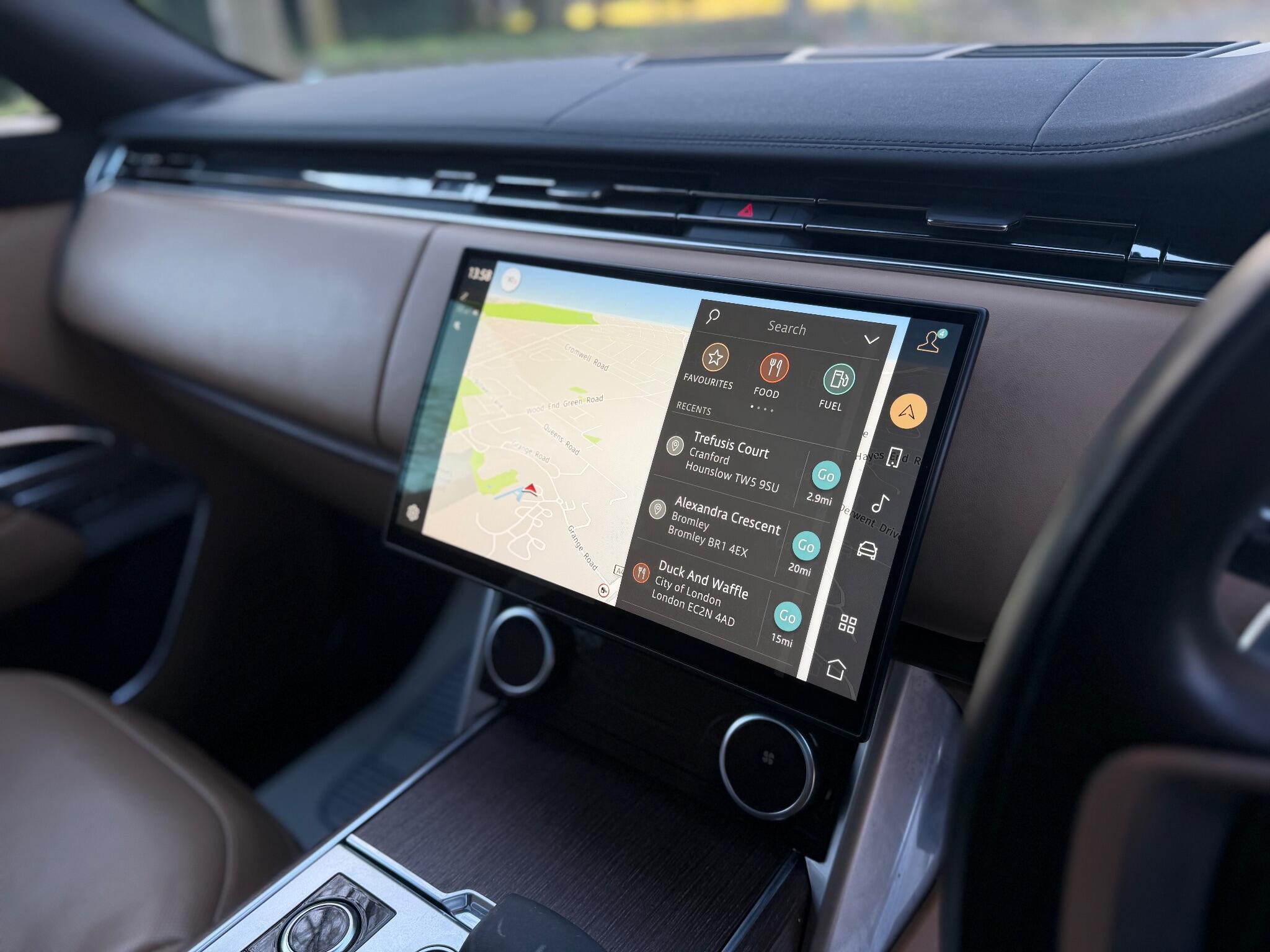 Land Rover Range Rover view 18