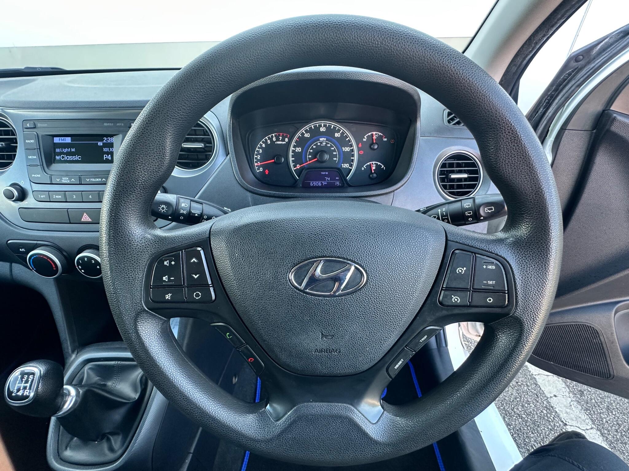 Hyundai I10 view 14