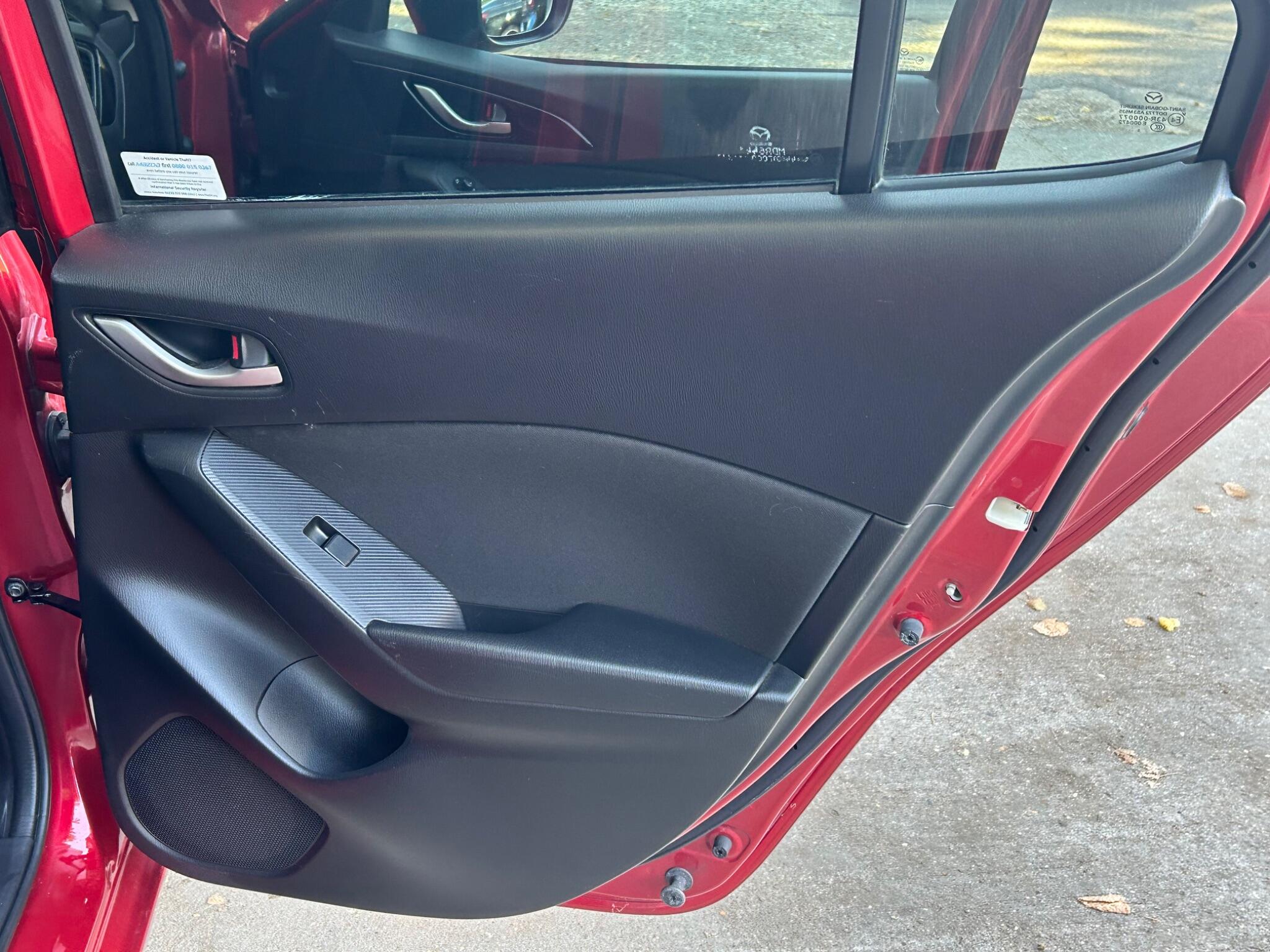 Mazda Mazda3 view 30