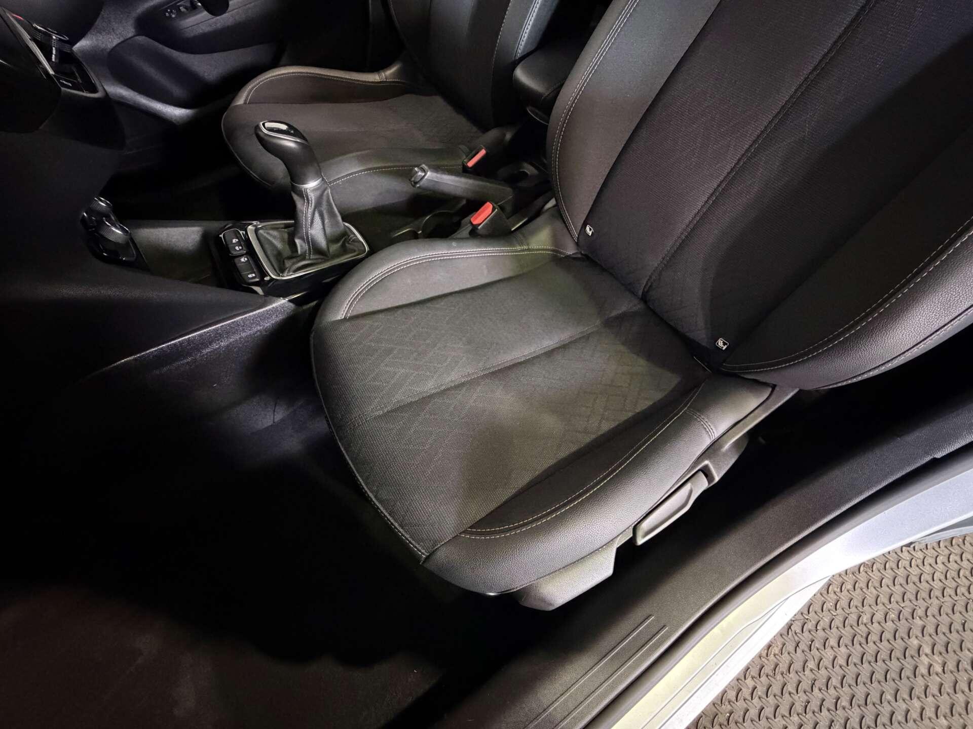 Vauxhall Corsa view 49