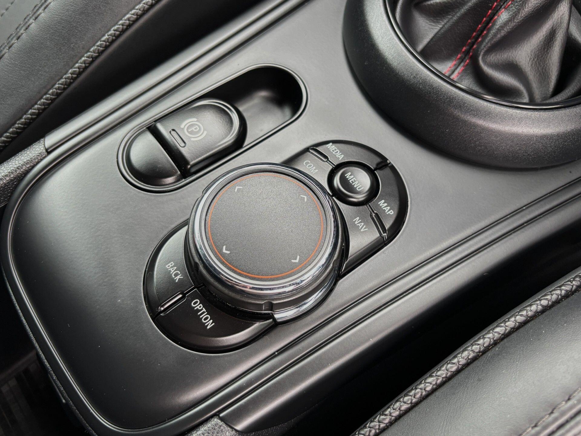 Mini Countryman view 21