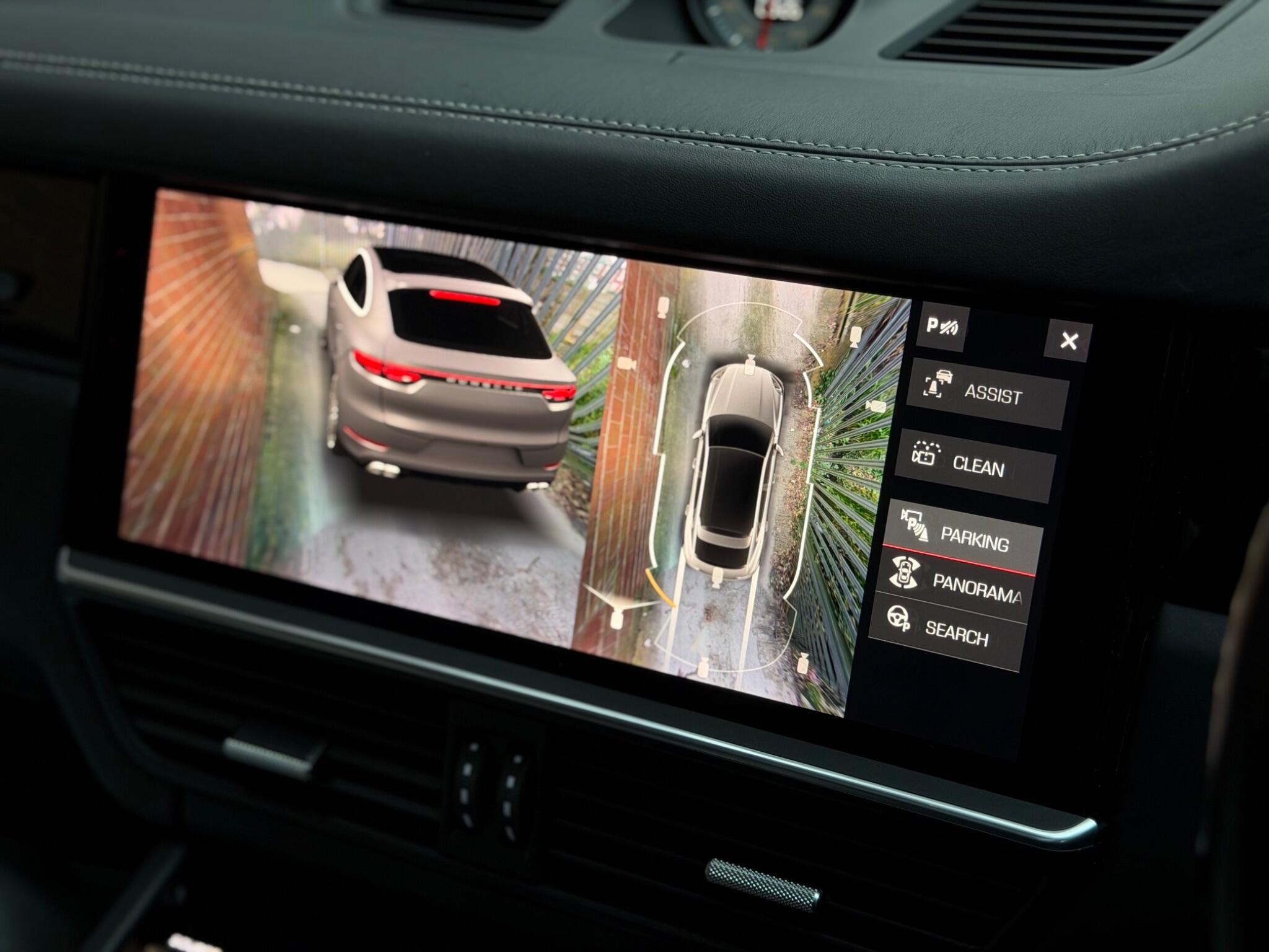 Porsche Cayenne view 54