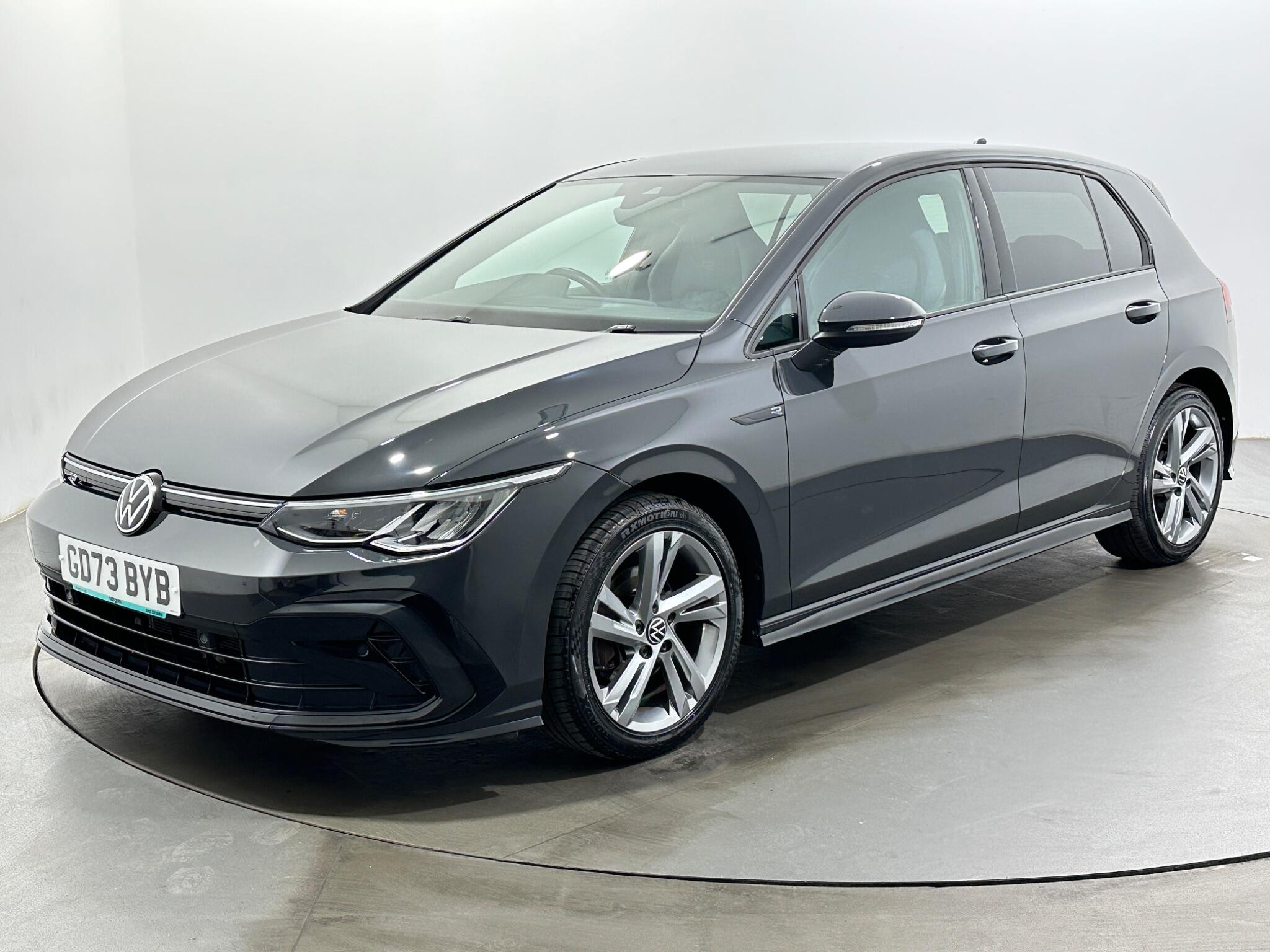 Volkswagen Golf view 4