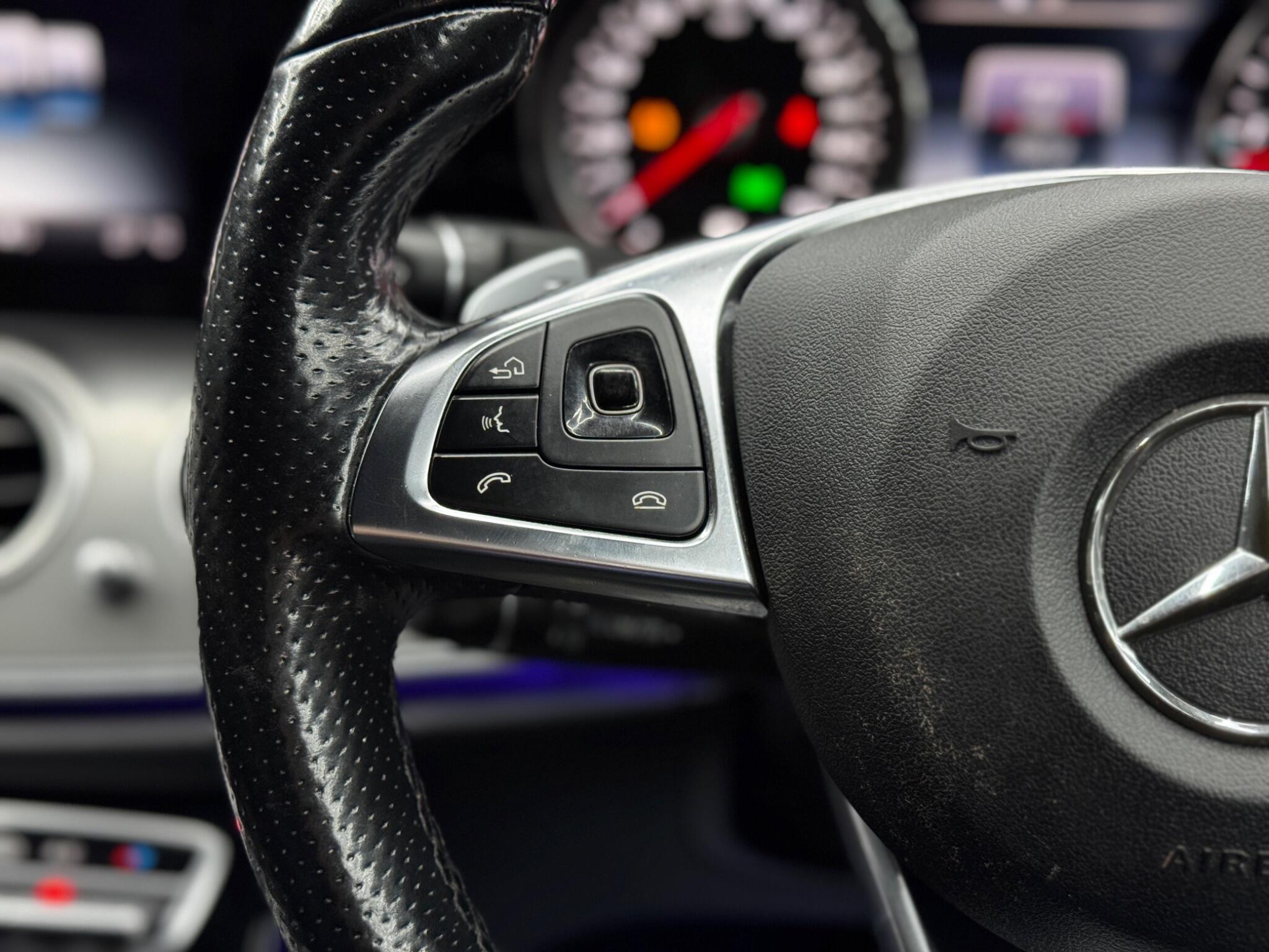 Mercedes-Benz E-Class view 21