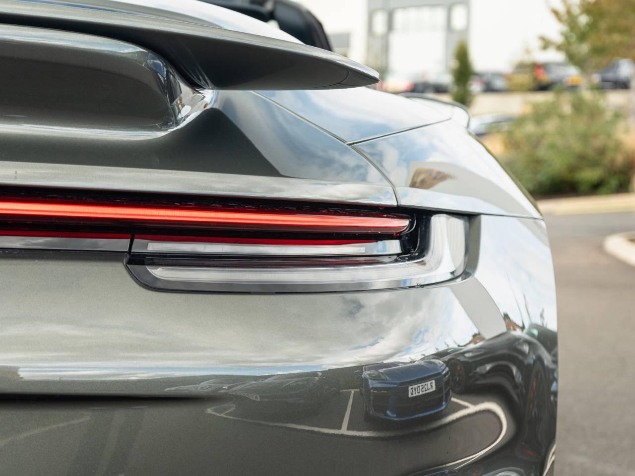 Porsche 911 view 12