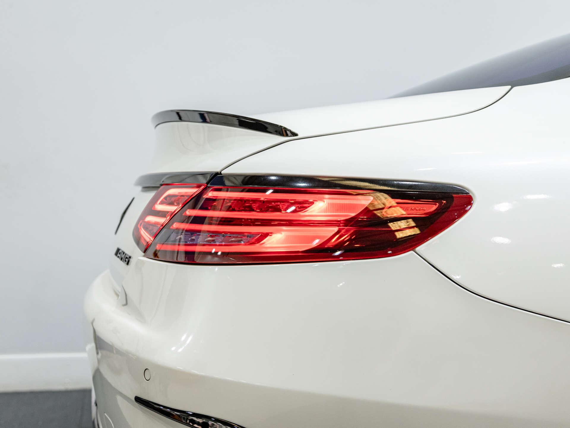 Mercedes-Benz S-Class view 72