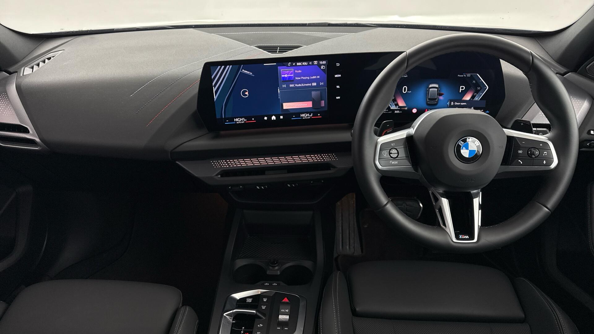 BMW 1 Series view 4