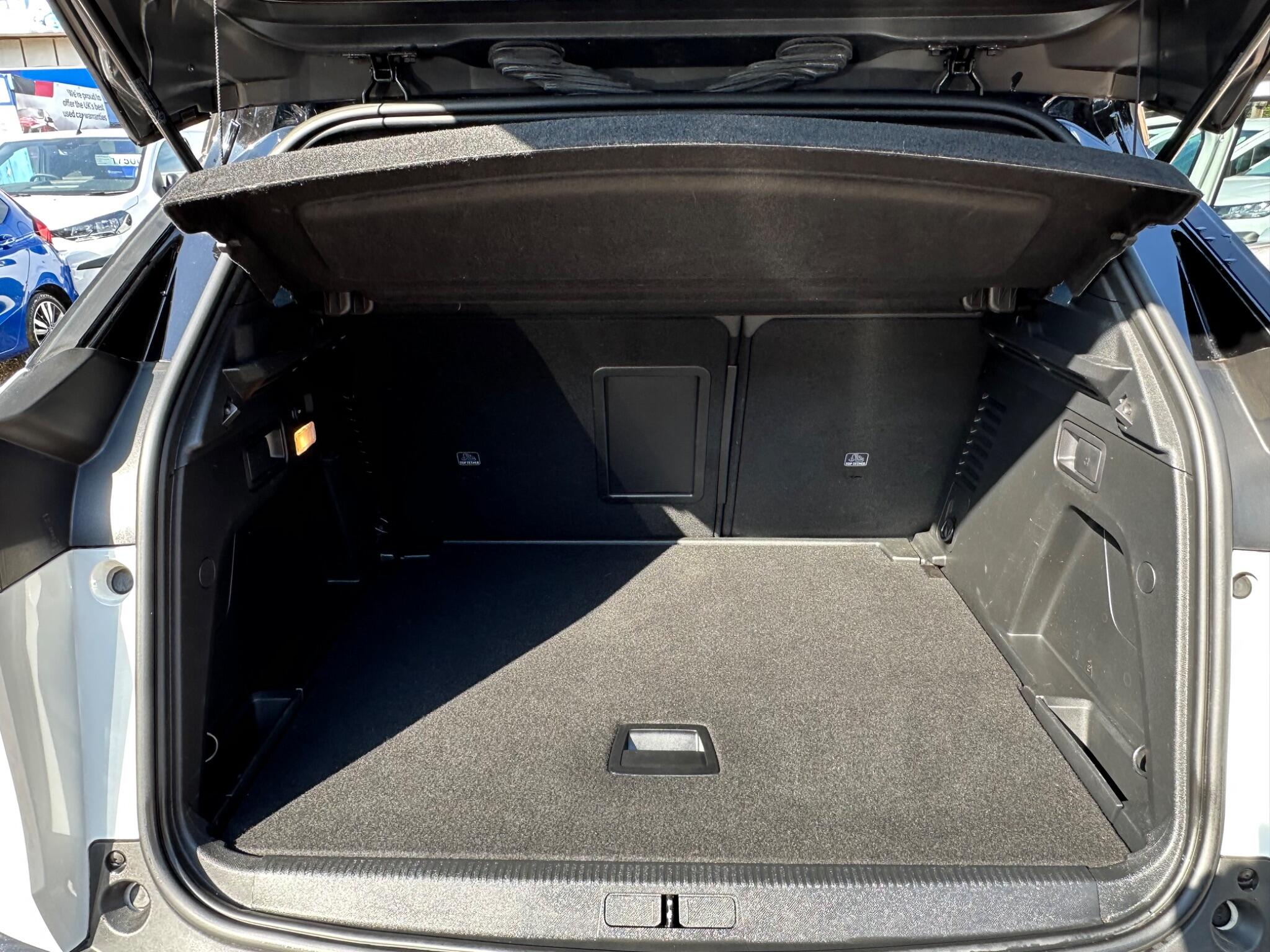Peugeot 3008 view 15