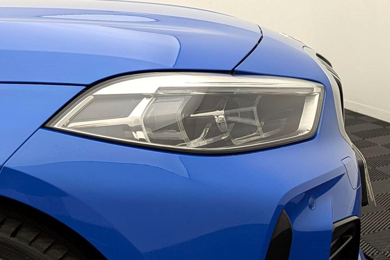 BMW 1 Series view 44