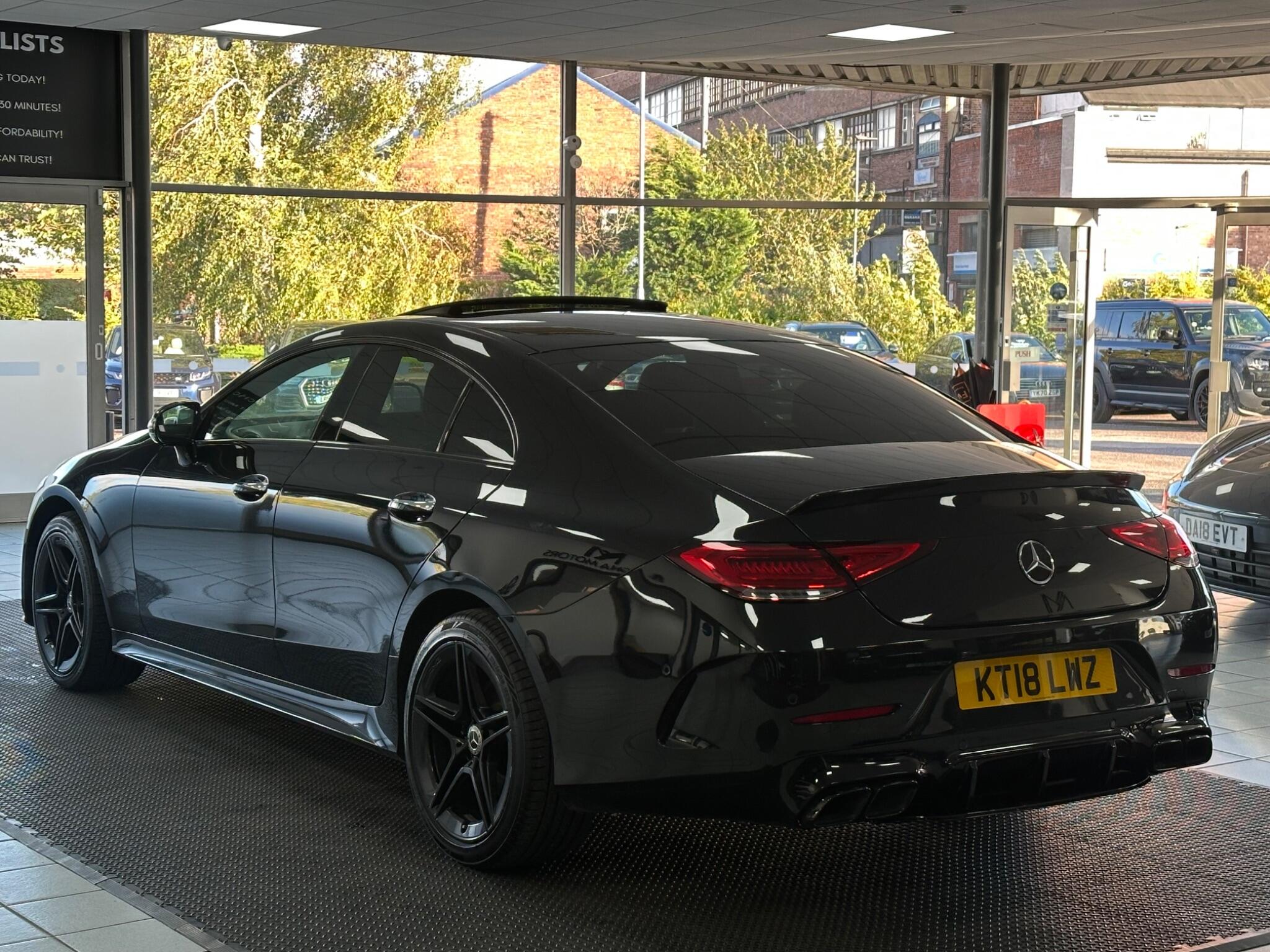 Mercedes-Benz CLS view 11