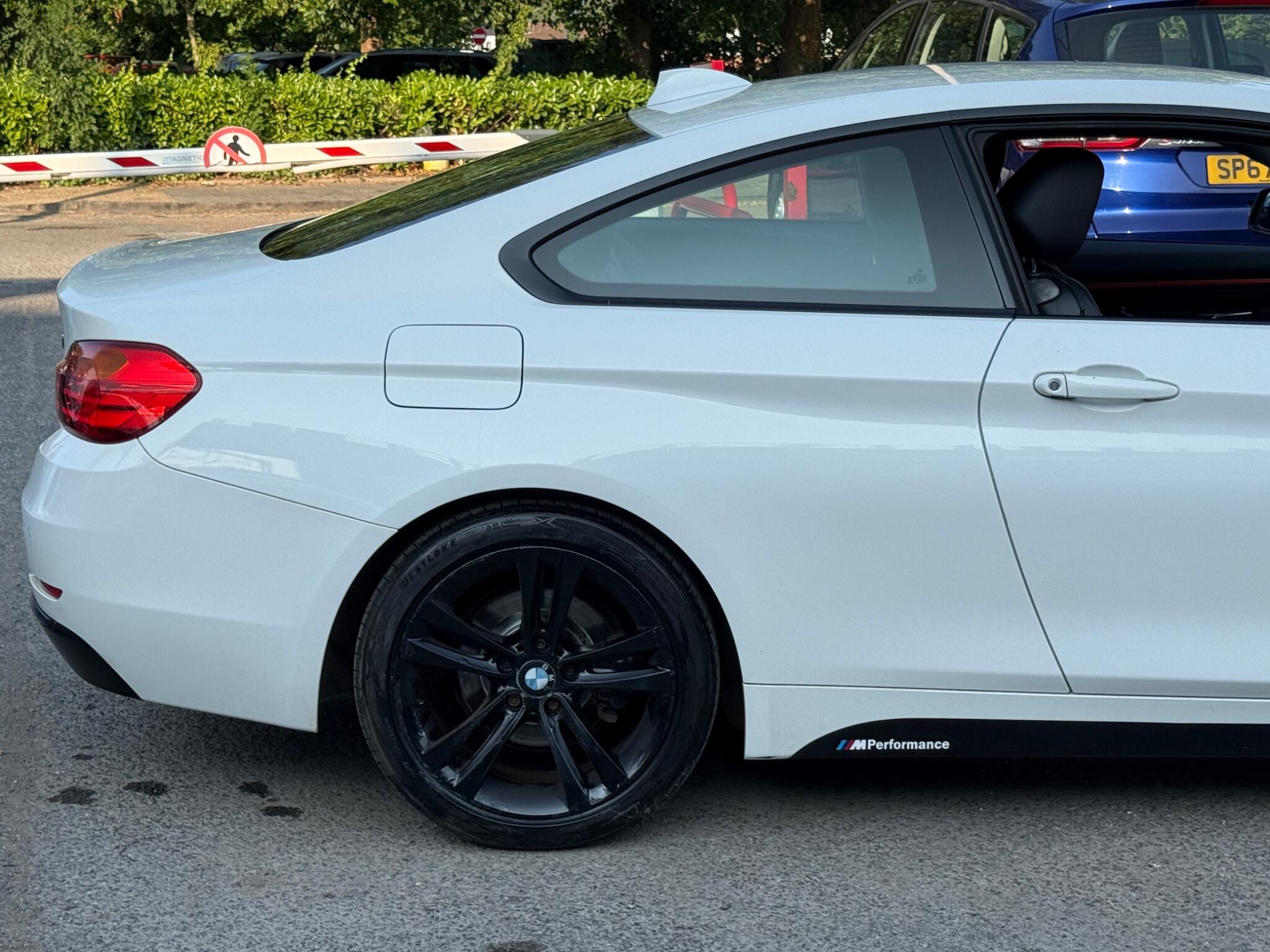 BMW 4 Series - Image 21