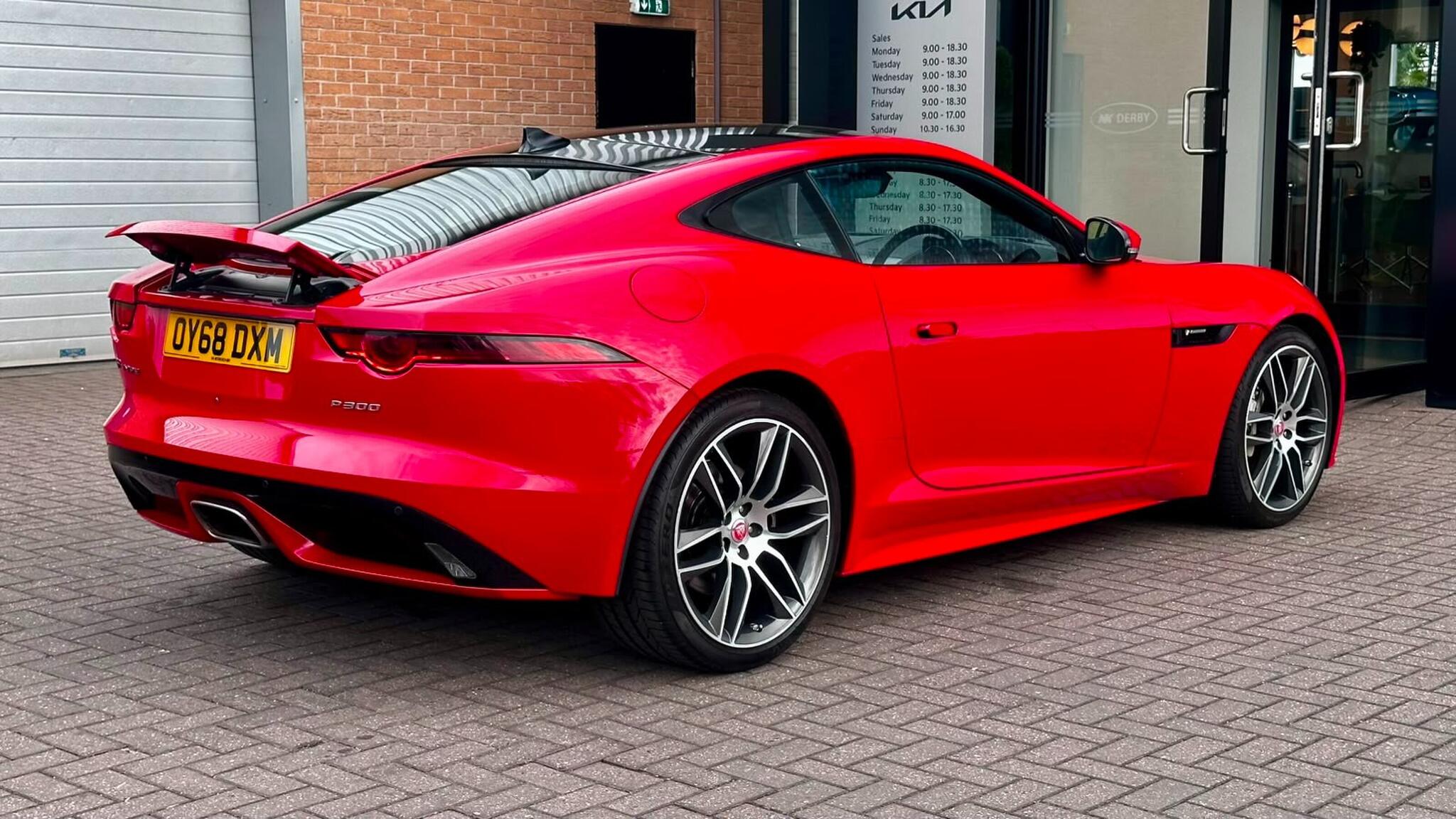 Jaguar F-Type view 22
