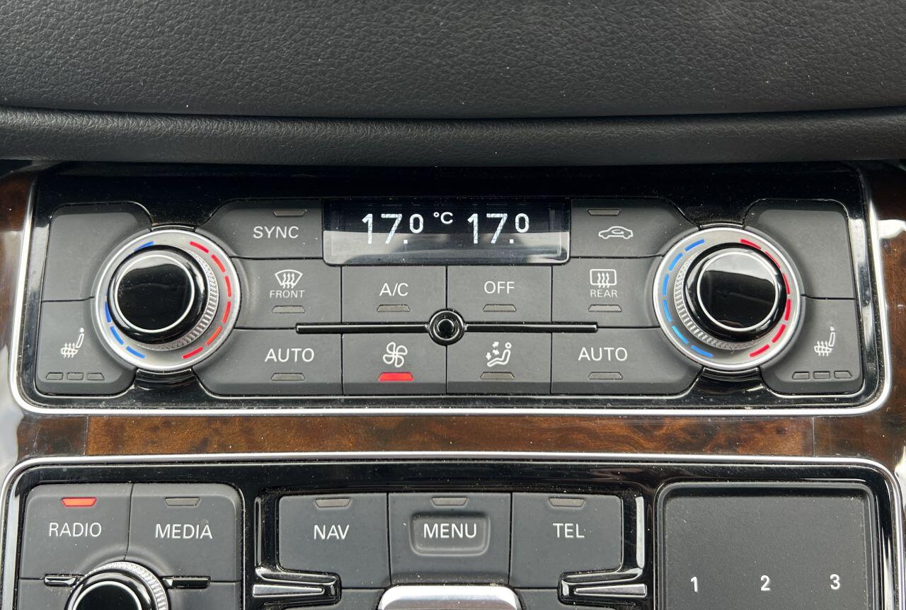 Audi A8 view 44
