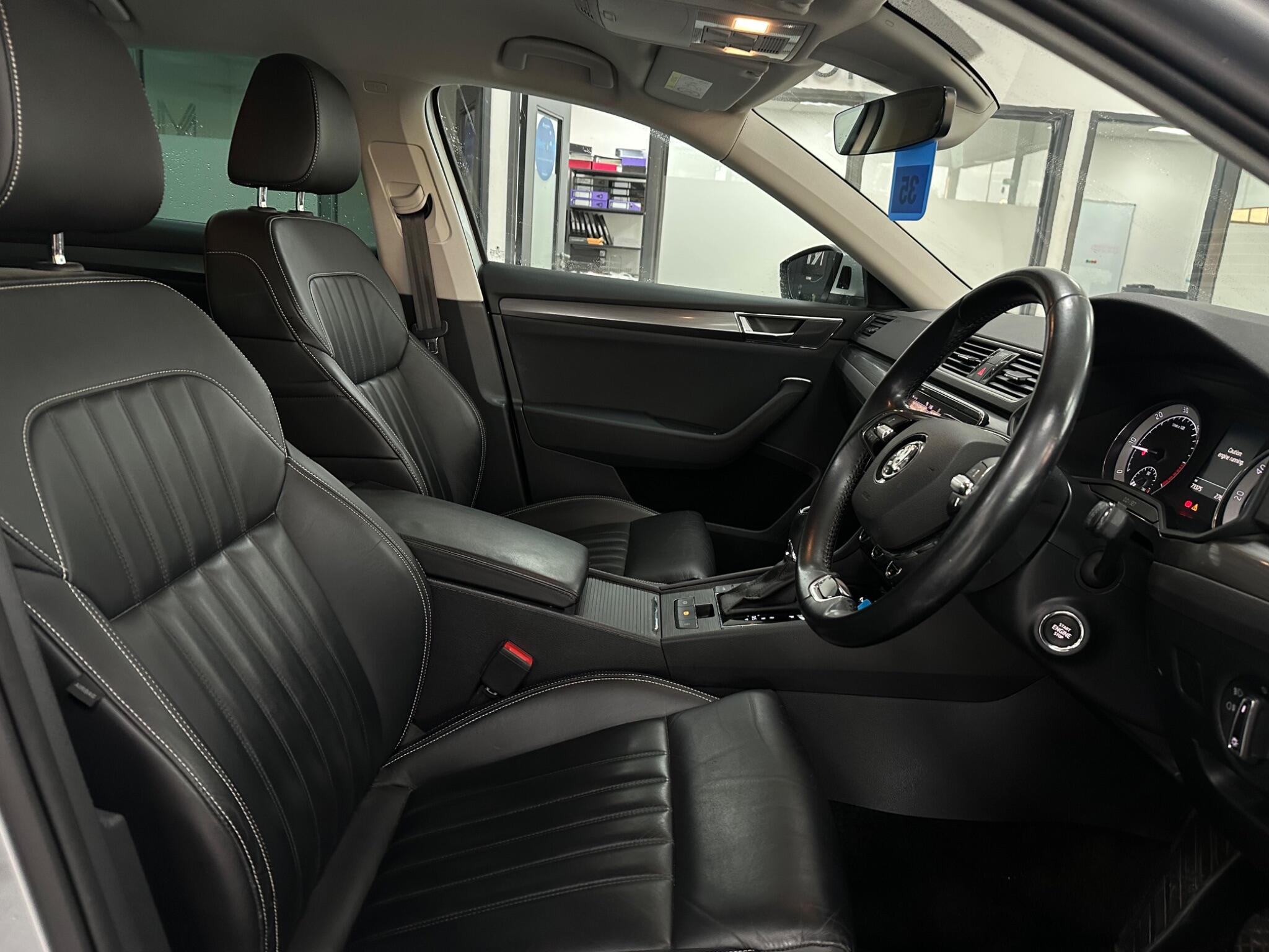 Skoda Superb view 23