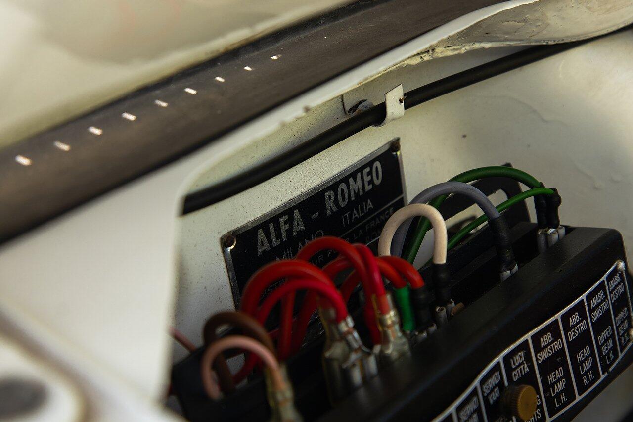 Alfa Romeo Giulia view 64