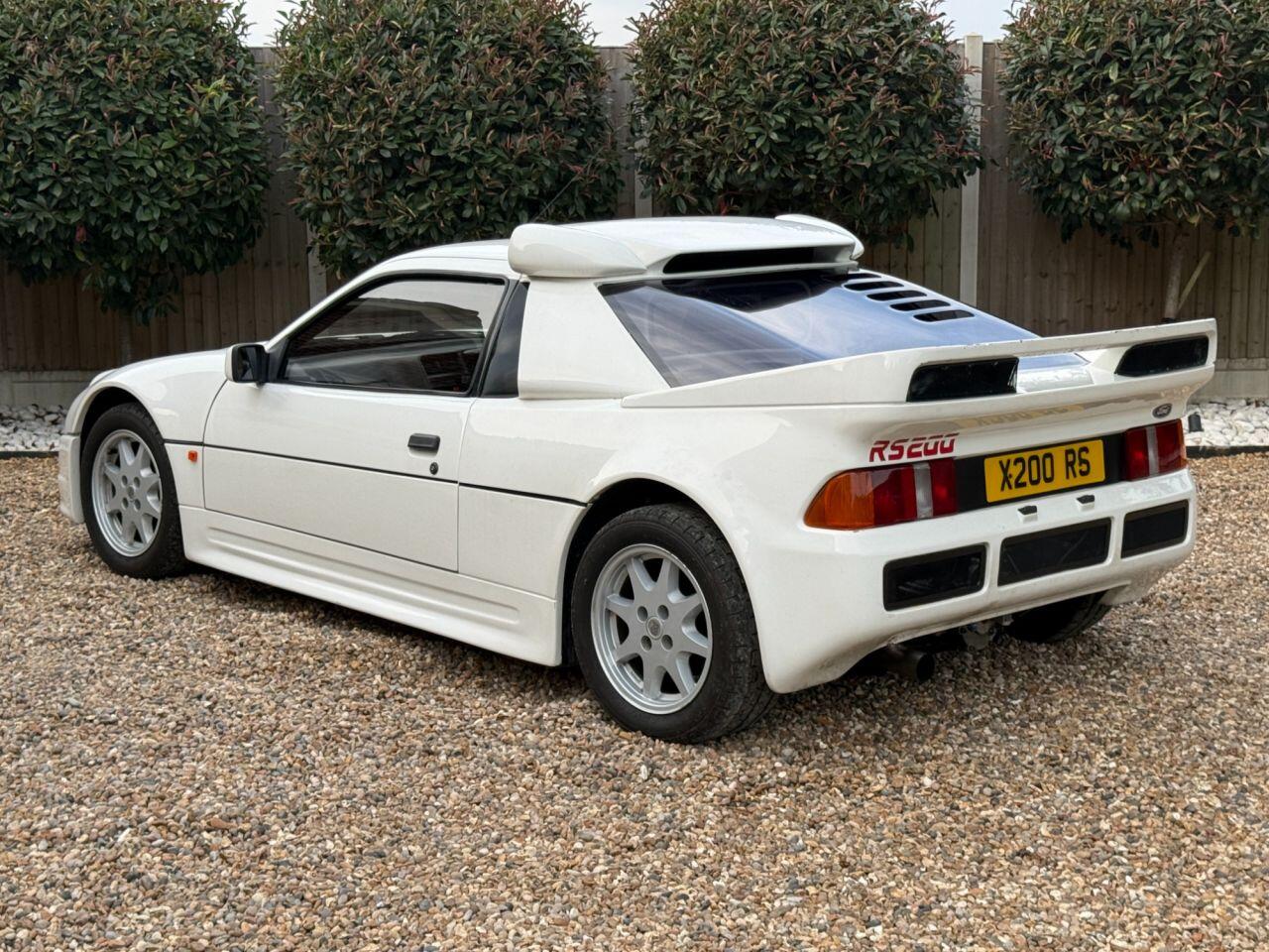 Ford RS200 view 6