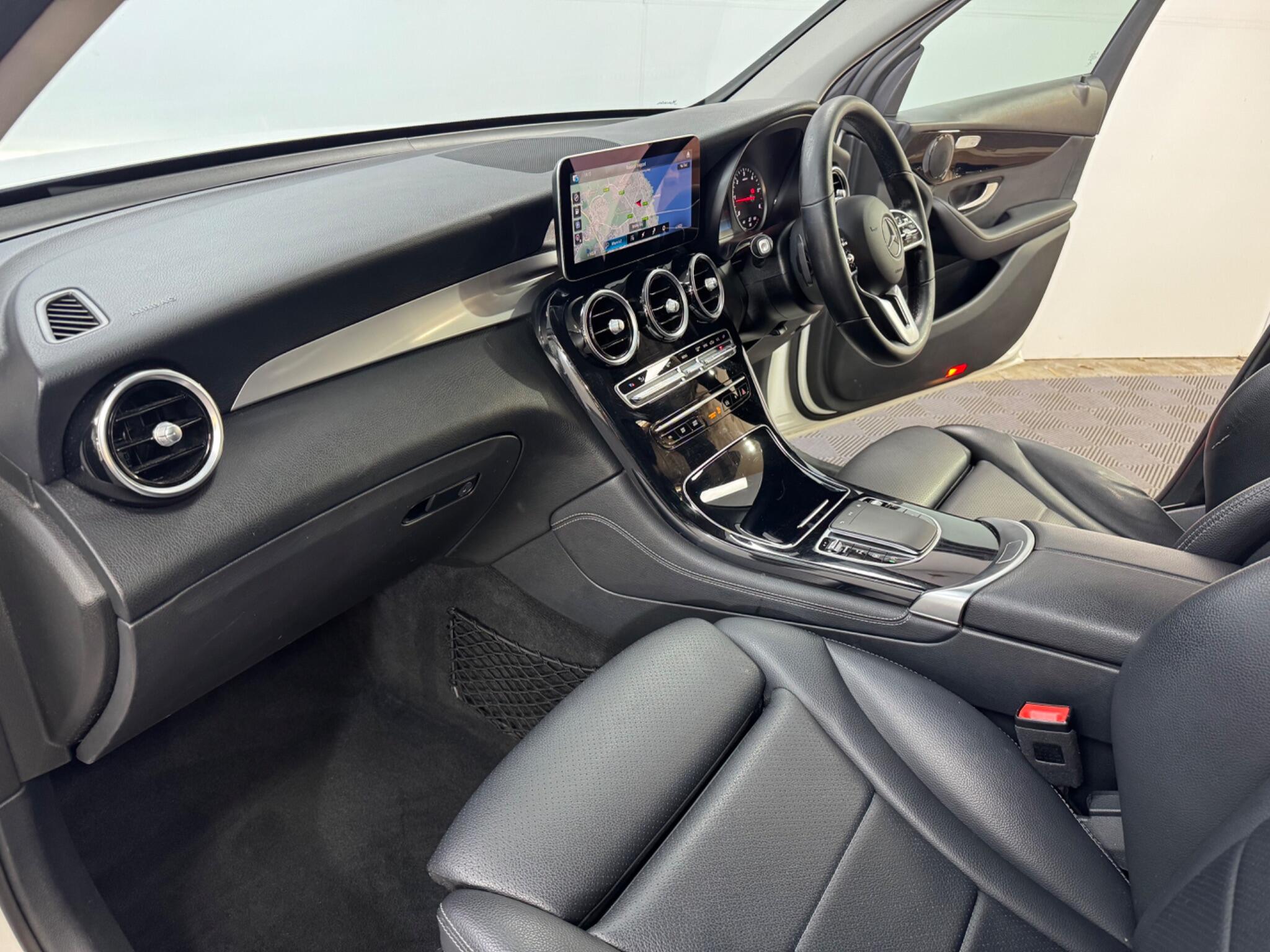 Mercedes-Benz GLC view 48