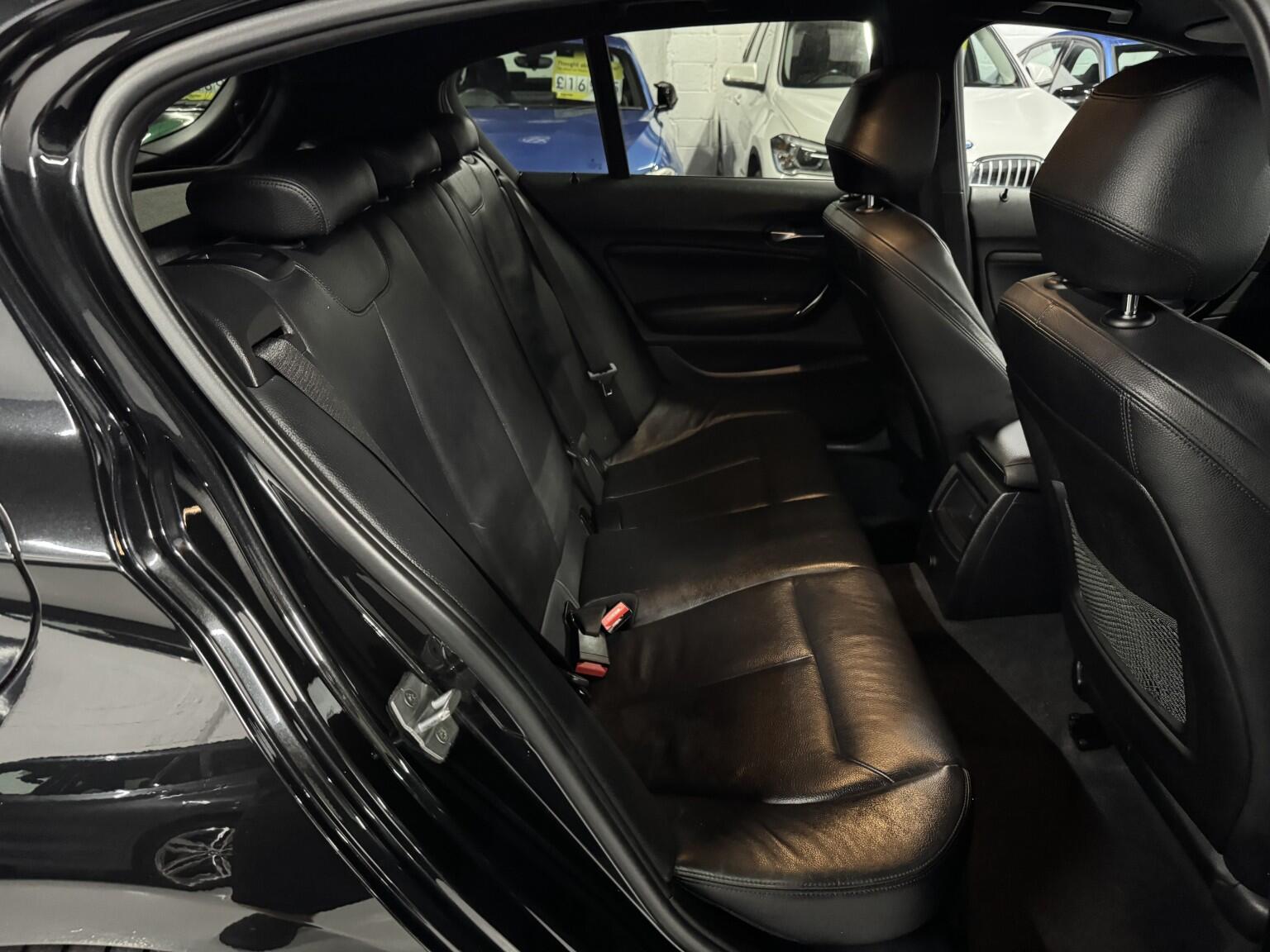 BMW 1 Series view 22