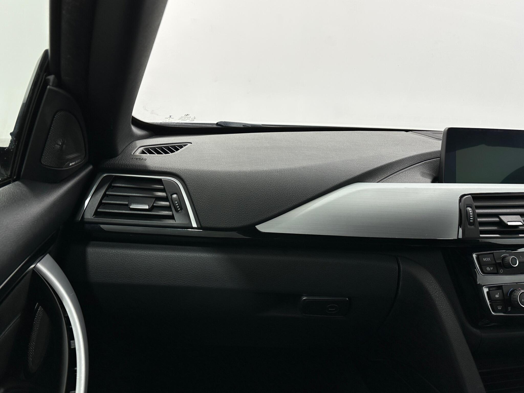 BMW 4 Series view 29