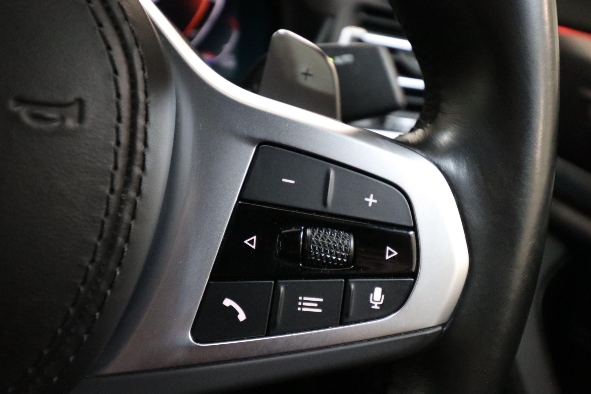 BMW X4 view 45