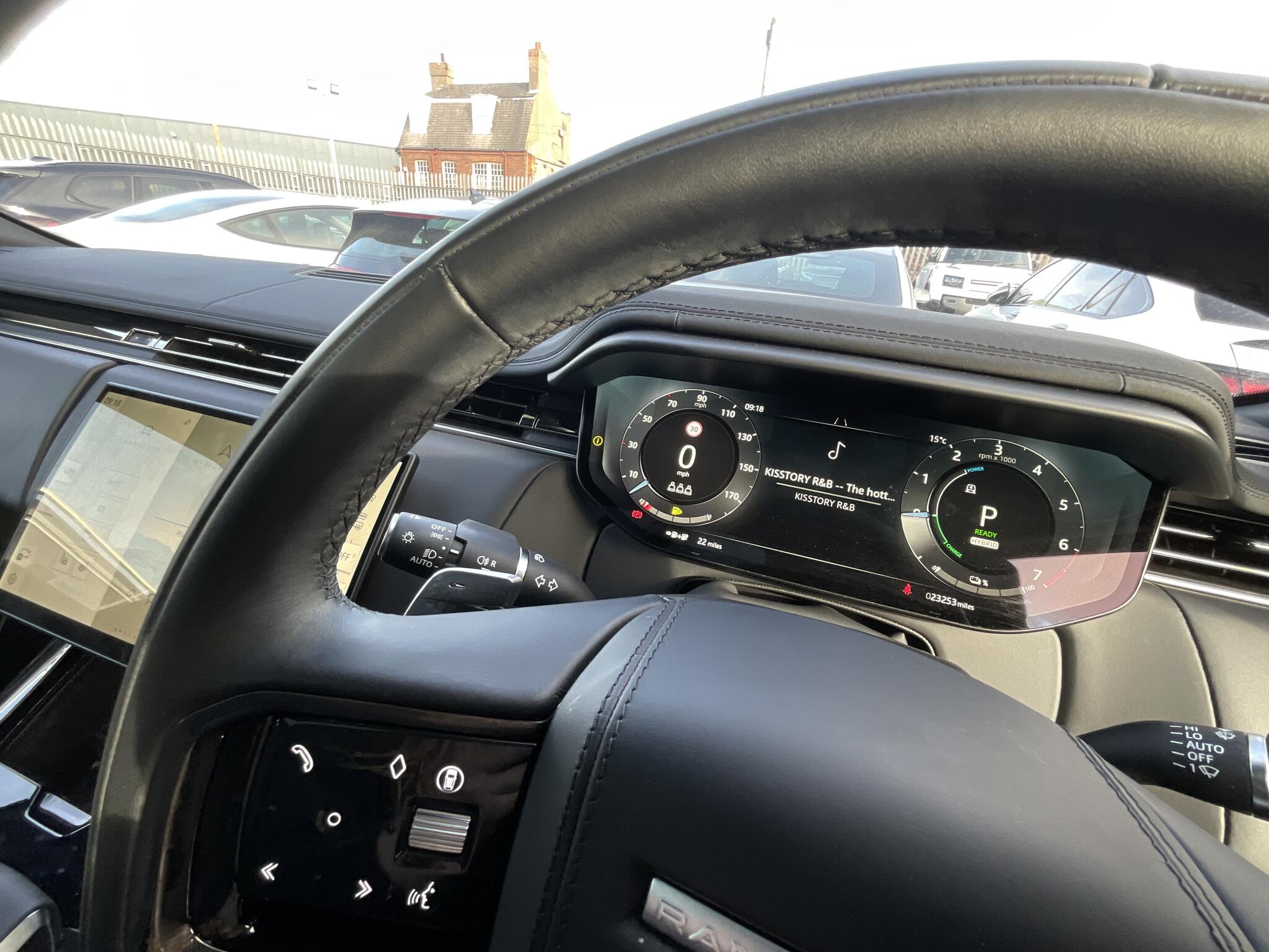 Land Rover Range Rover Sport view 28