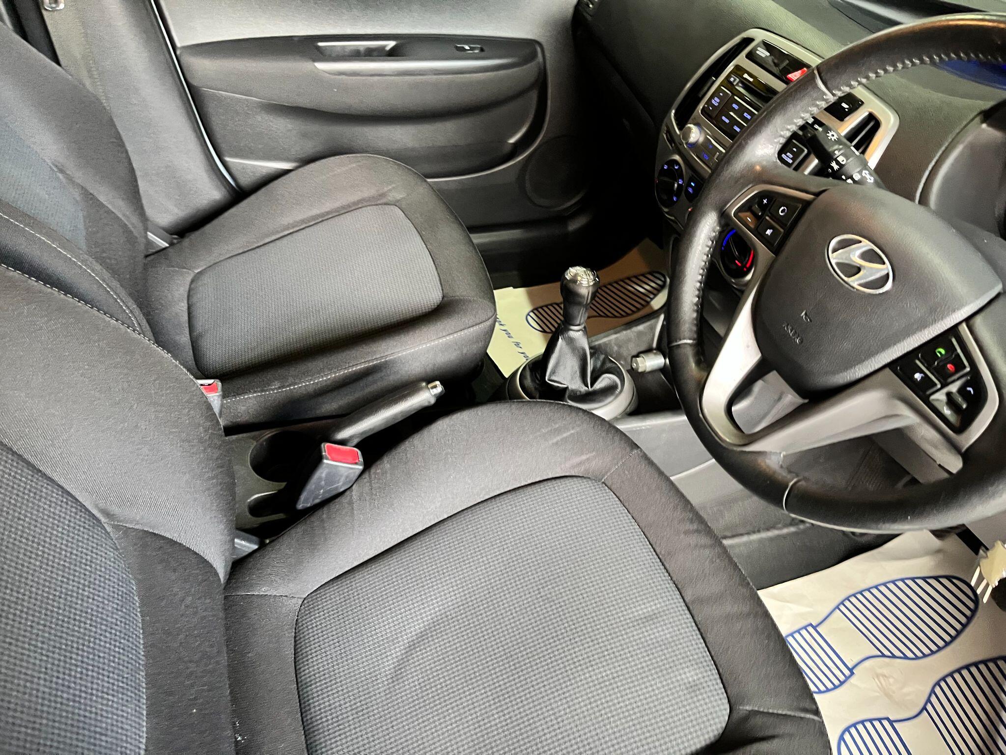 Hyundai I20 view 18