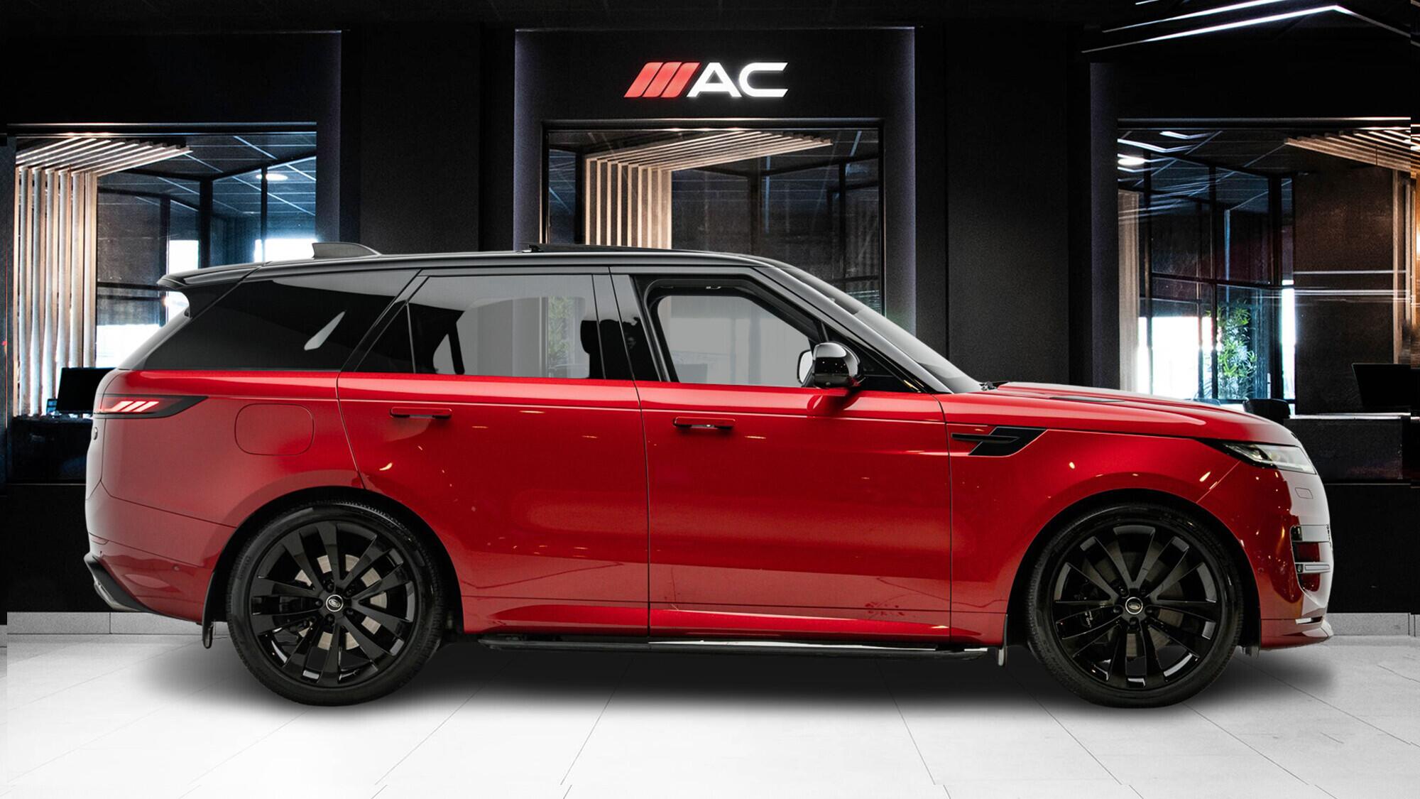 Land Rover Range Rover Sport view 3