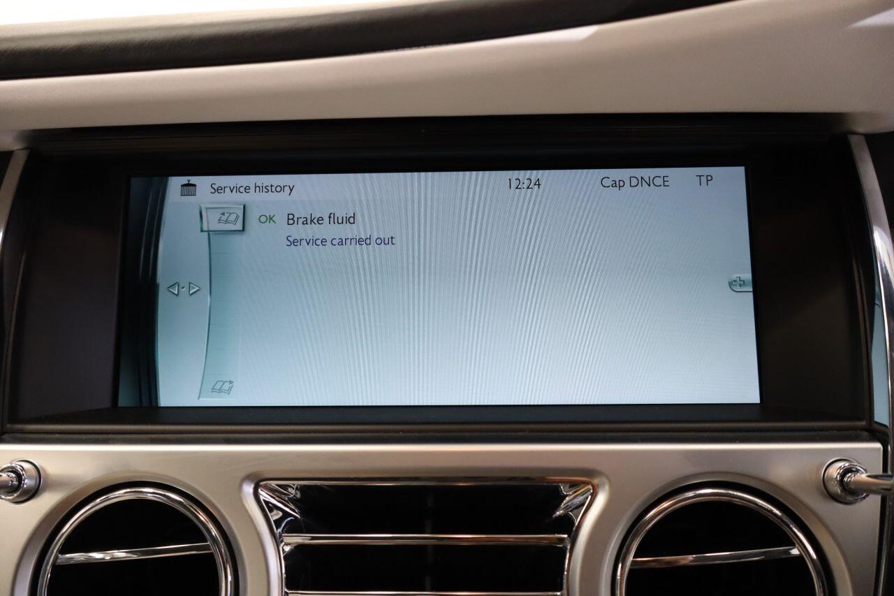 Rolls-Royce Wraith view 29
