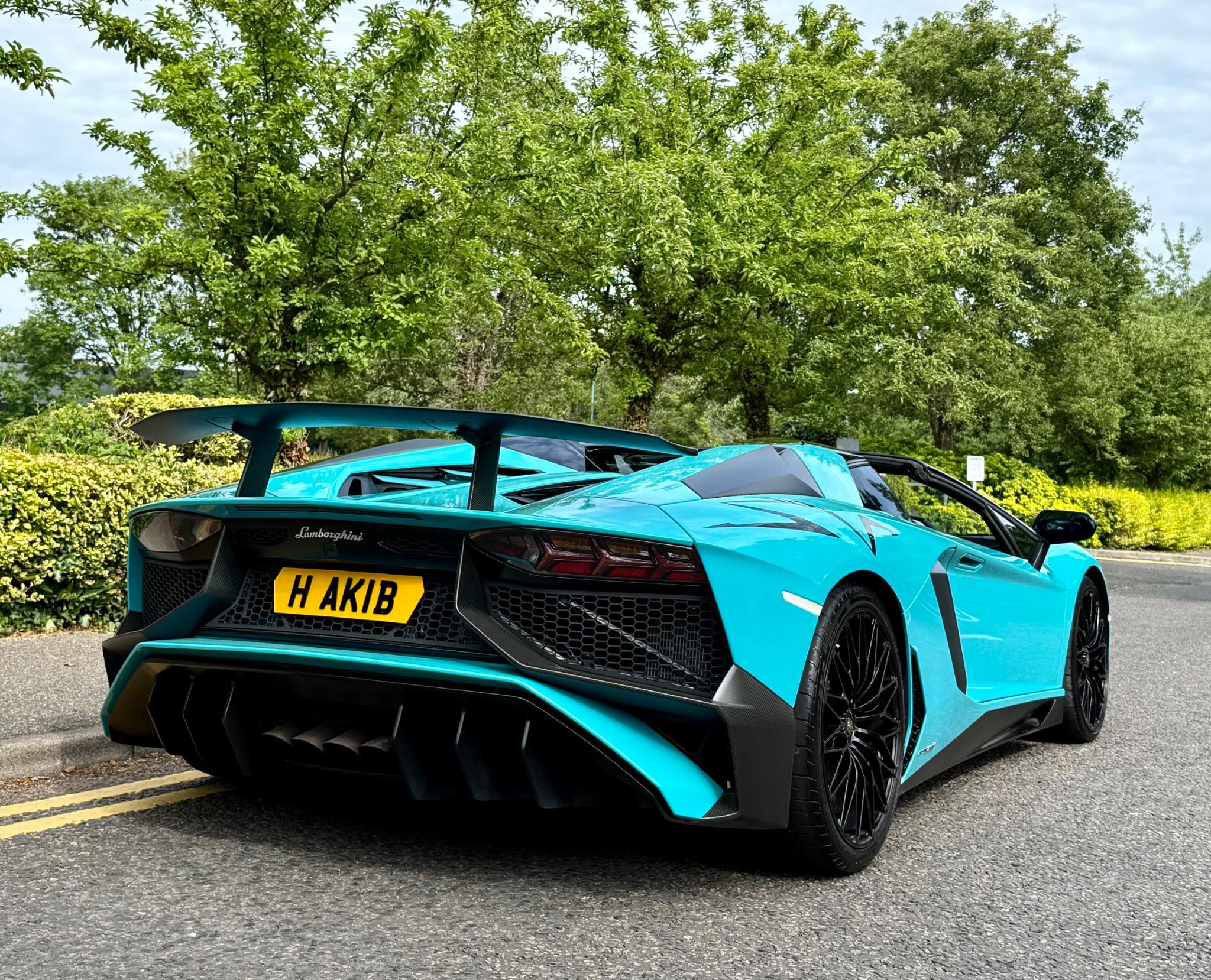 Lamborghini Aventador view 3