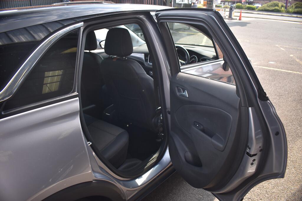 Vauxhall Crossland view 29