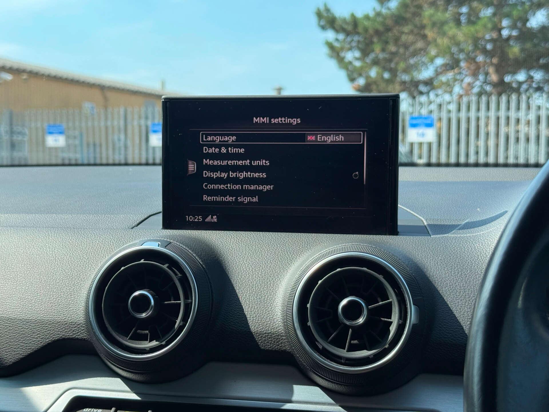 Audi Q2 view 69