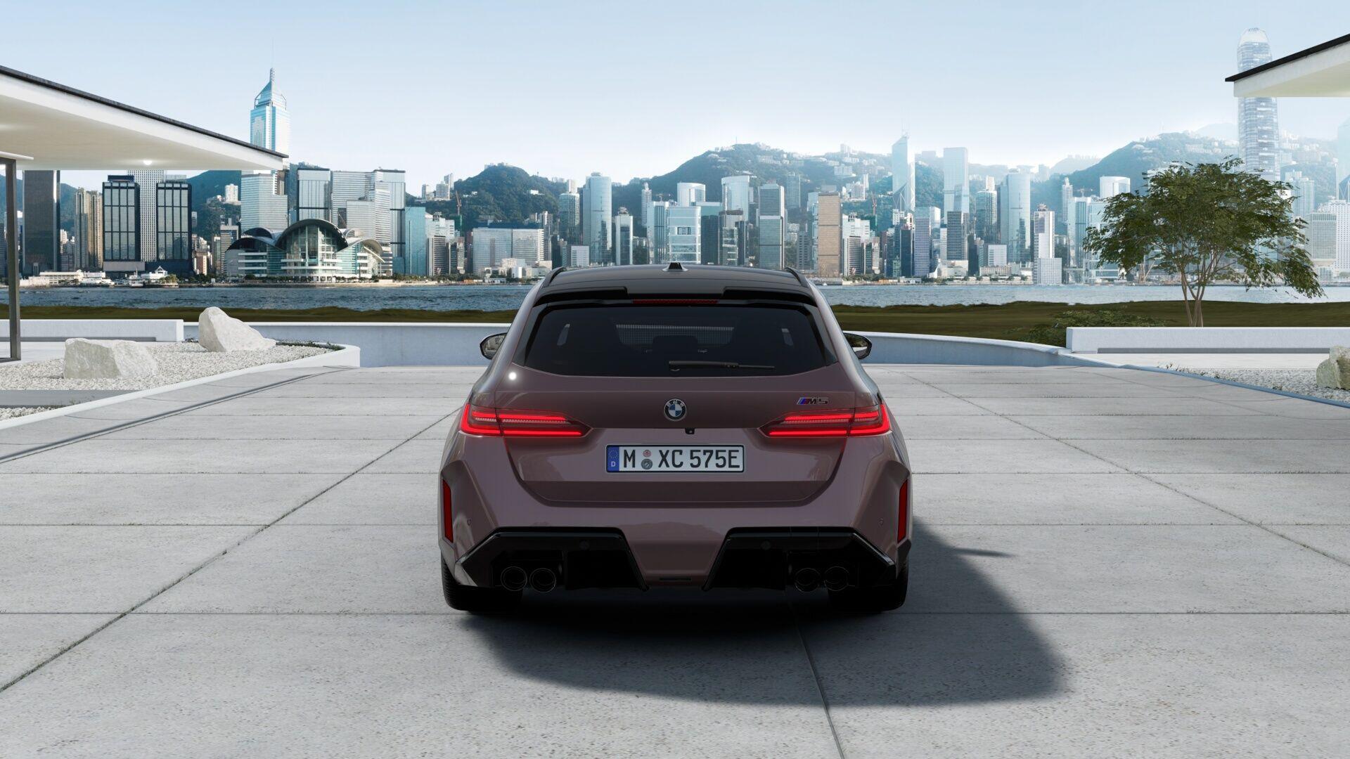 BMW M5 view 5