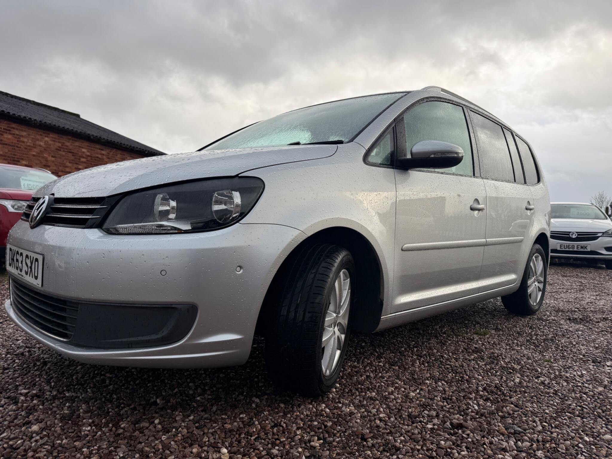 Volkswagen Touran view 21