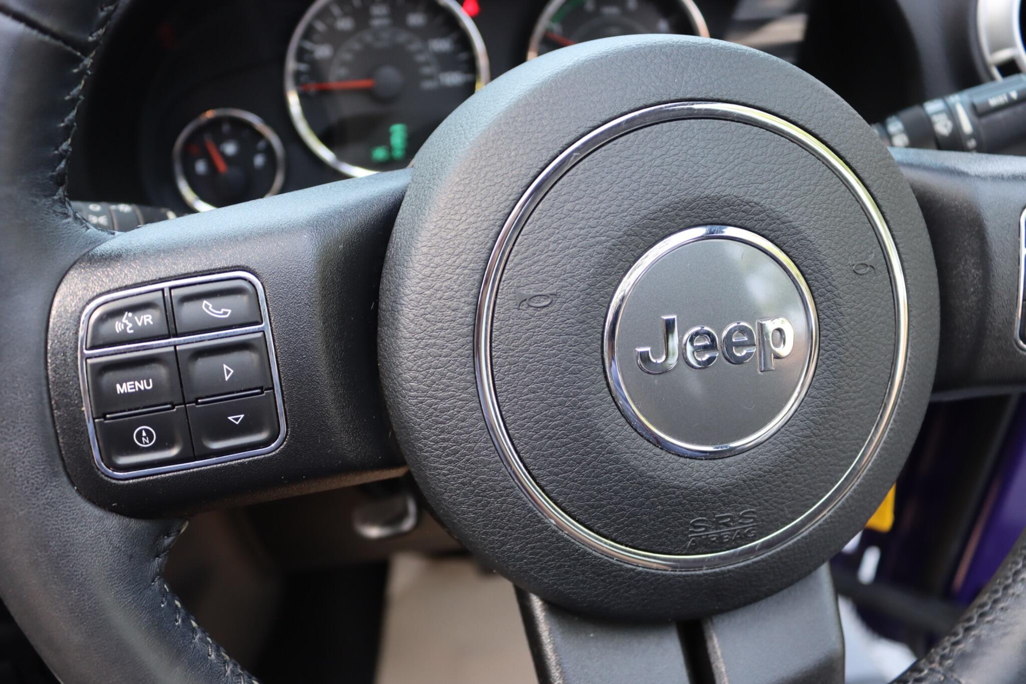 Jeep Wrangler view 36