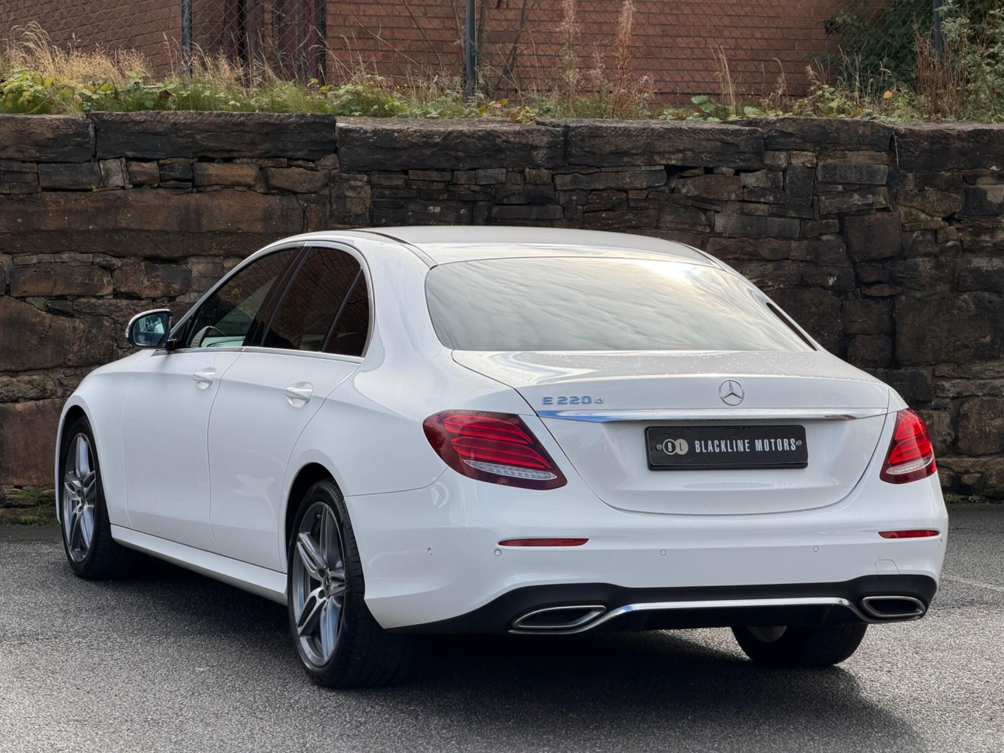 Mercedes-Benz E-Class view 5