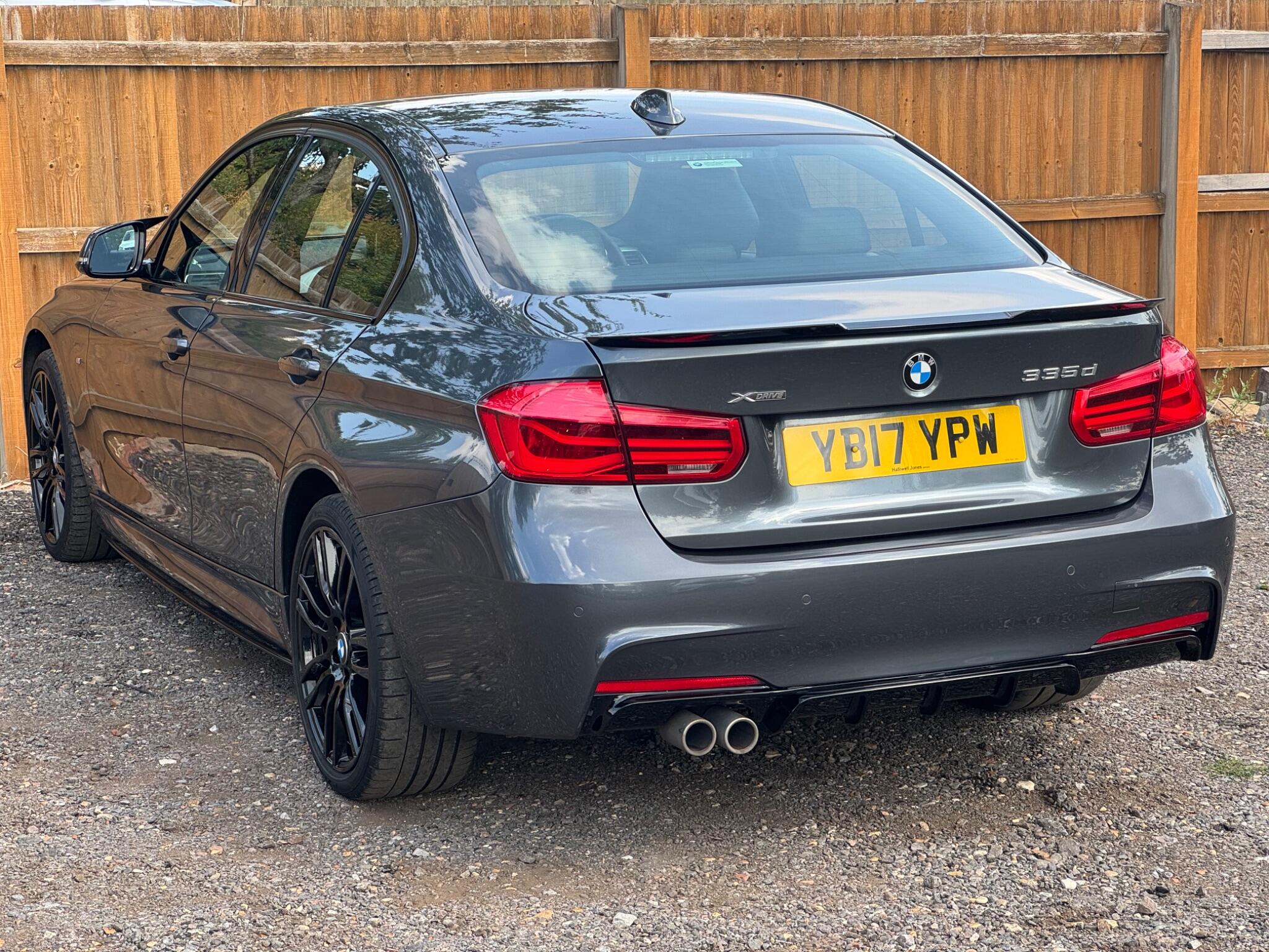 BMW 3 Series view 7