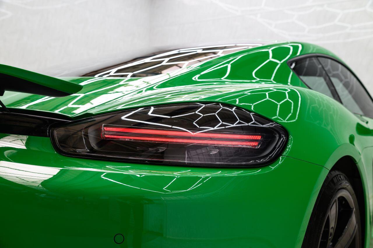 Porsche Cayman view 15