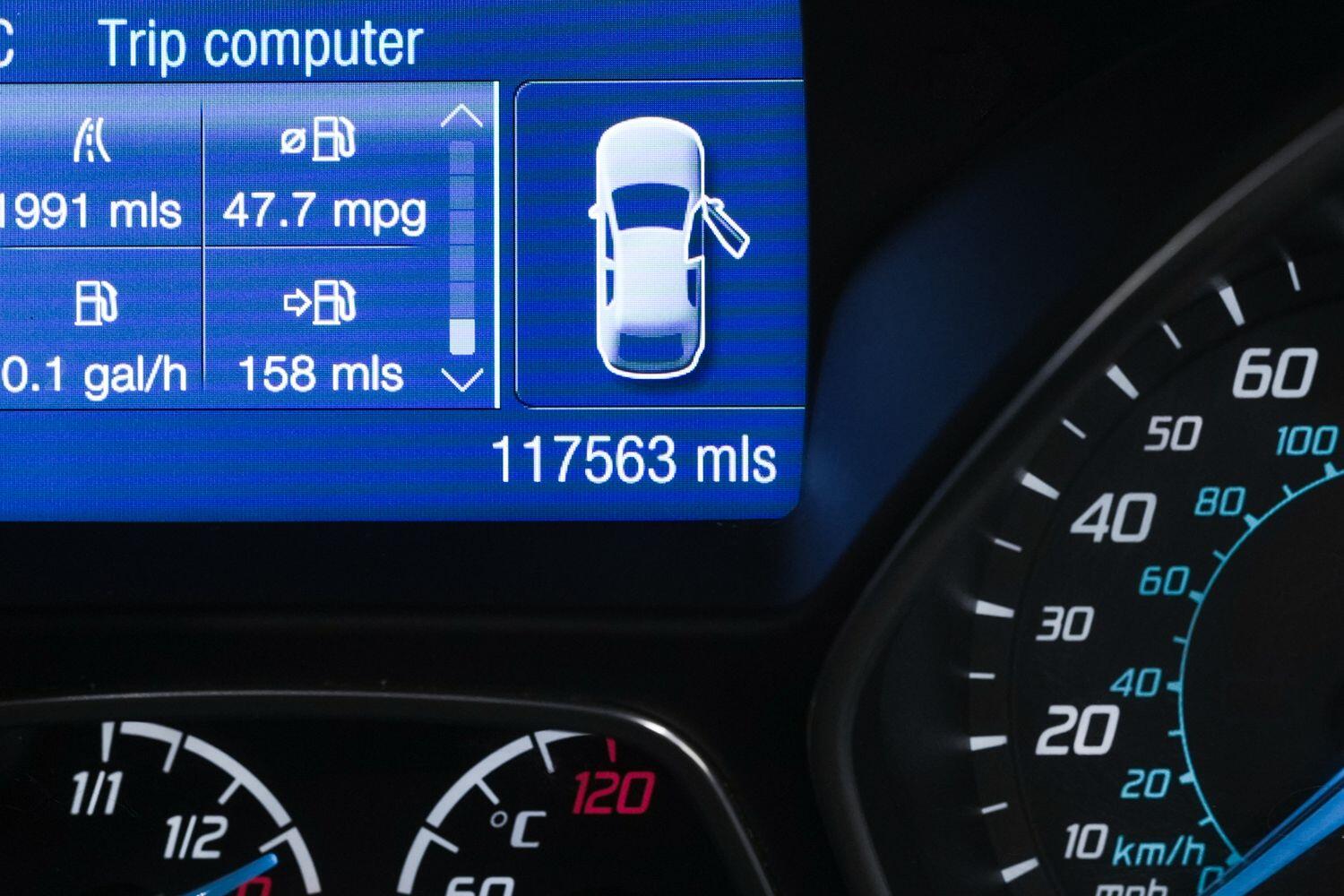 Ford C-Max view 21