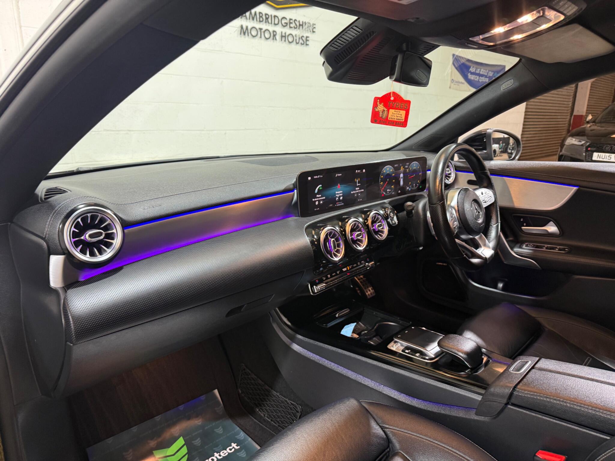 Mercedes-Benz Cla view 22