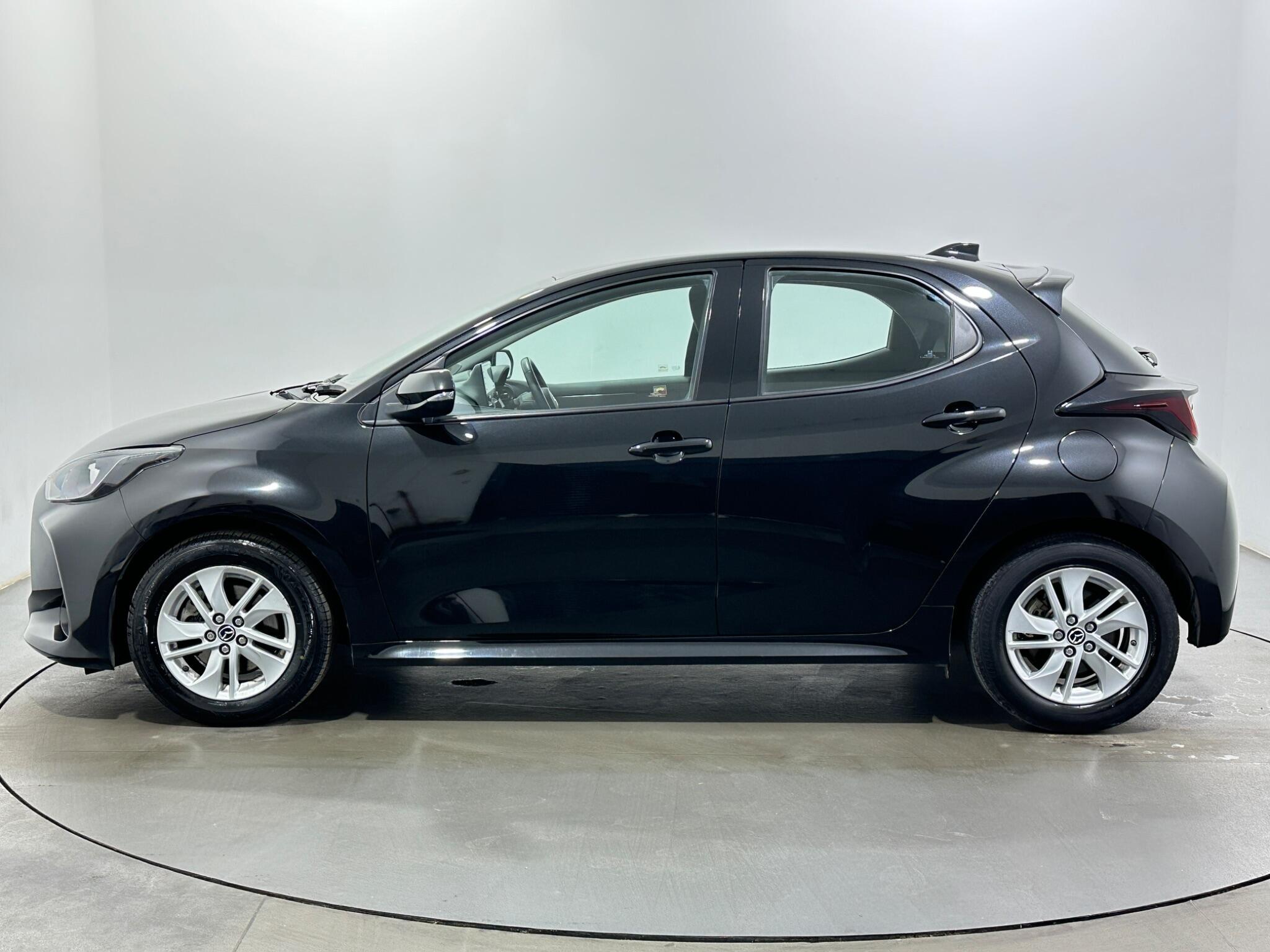 Mazda Mazda2 view 5