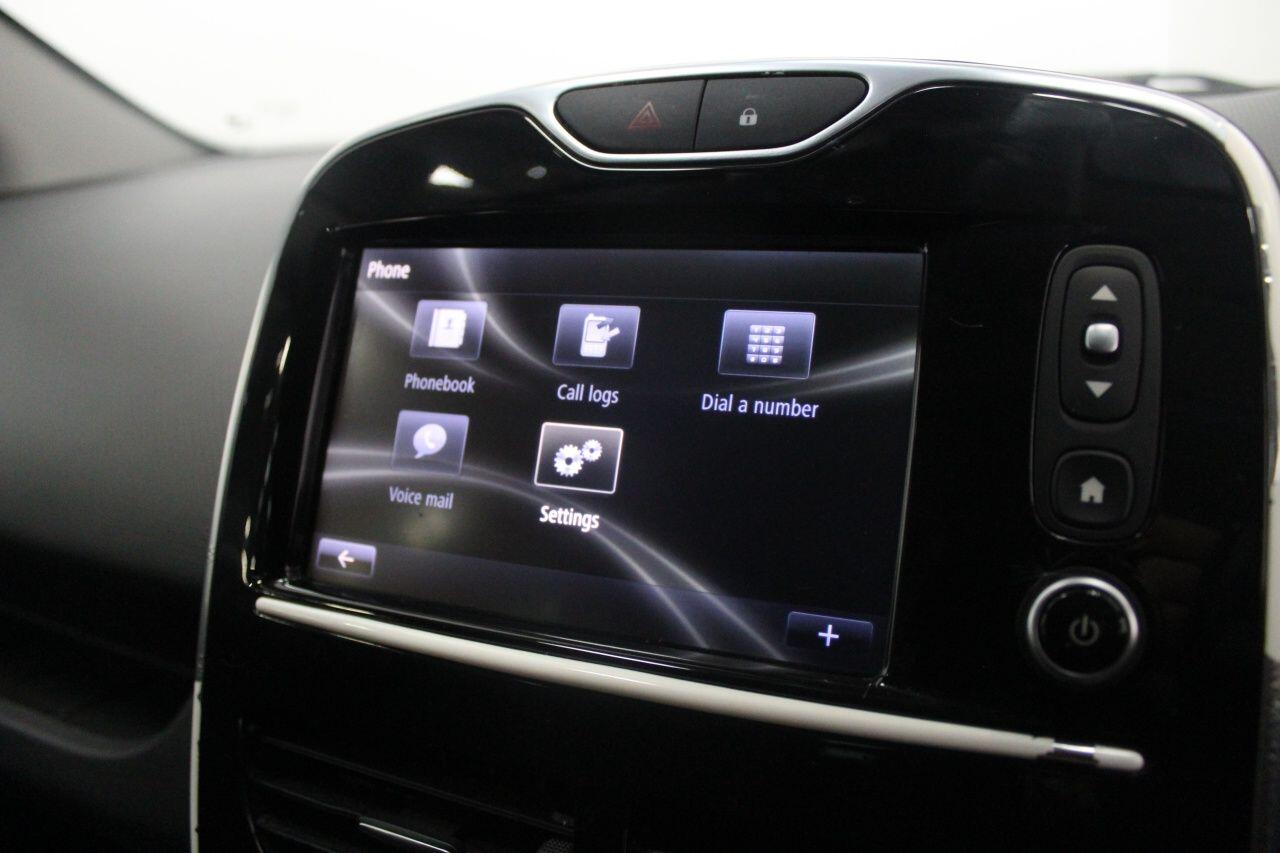 Renault Clio view 42