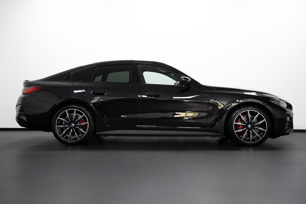 BMW I4 view 37