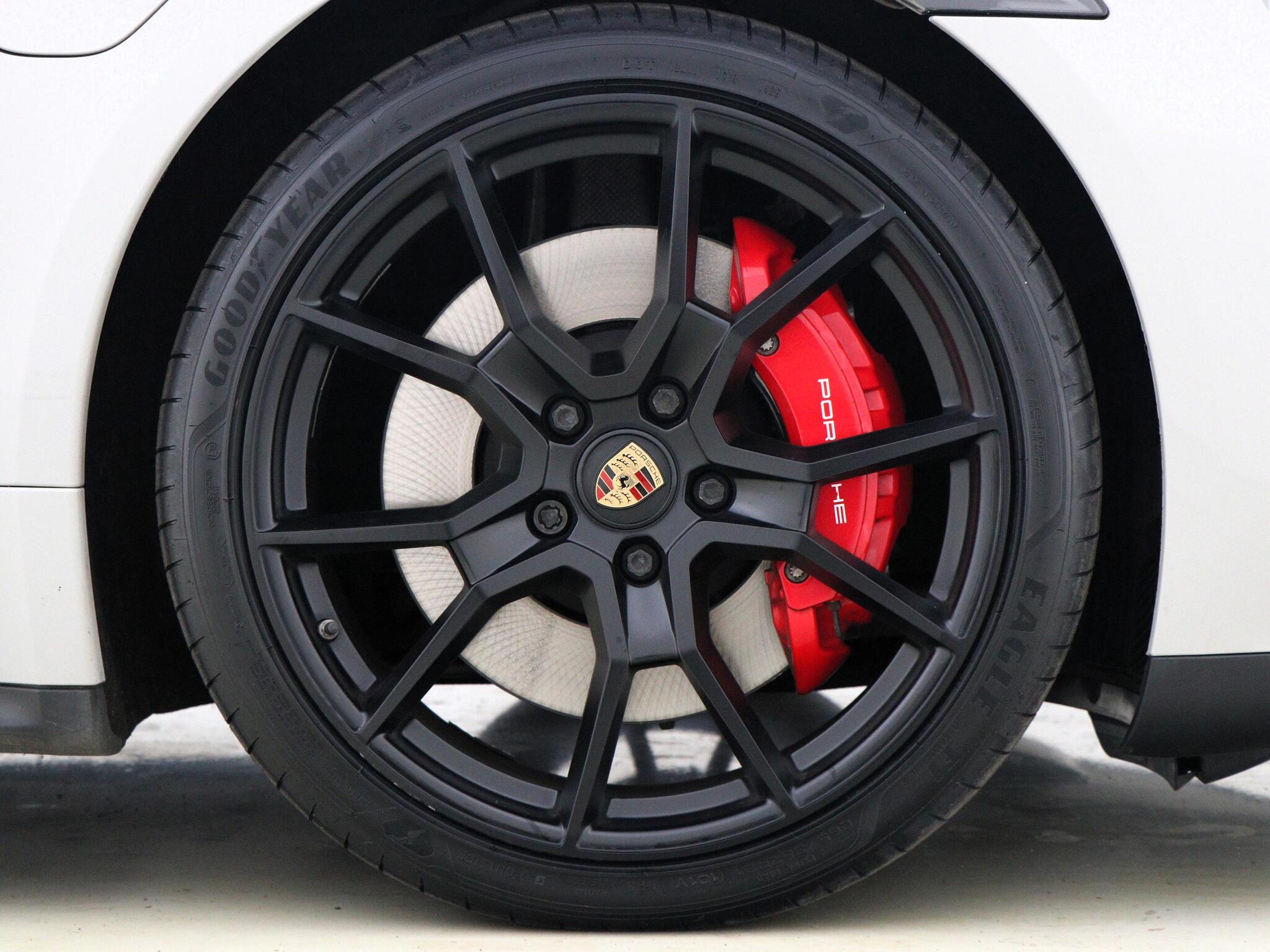 Porsche Taycan view 4