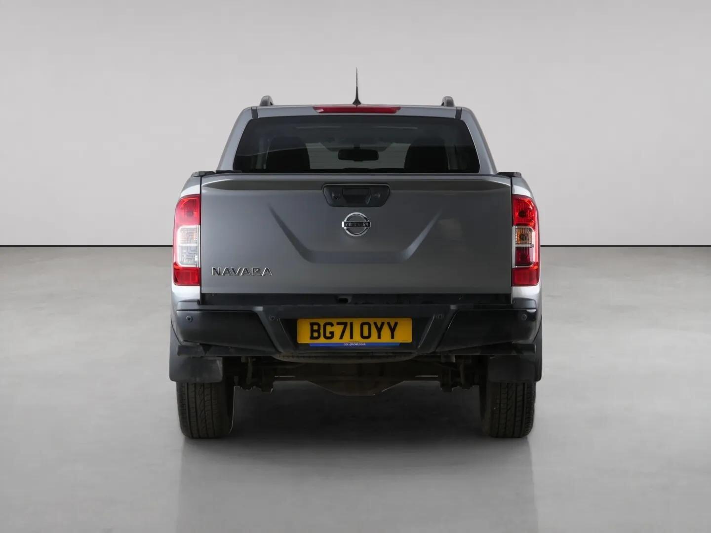 Nissan Navara view 7