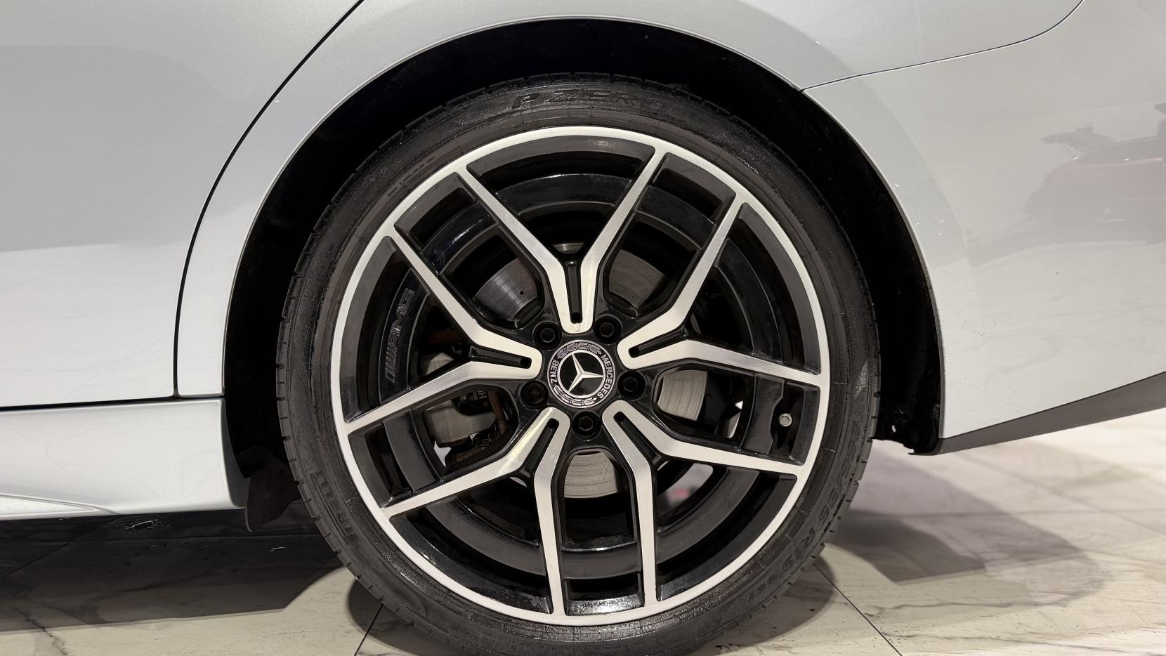 Mercedes-Benz C-Class view 51