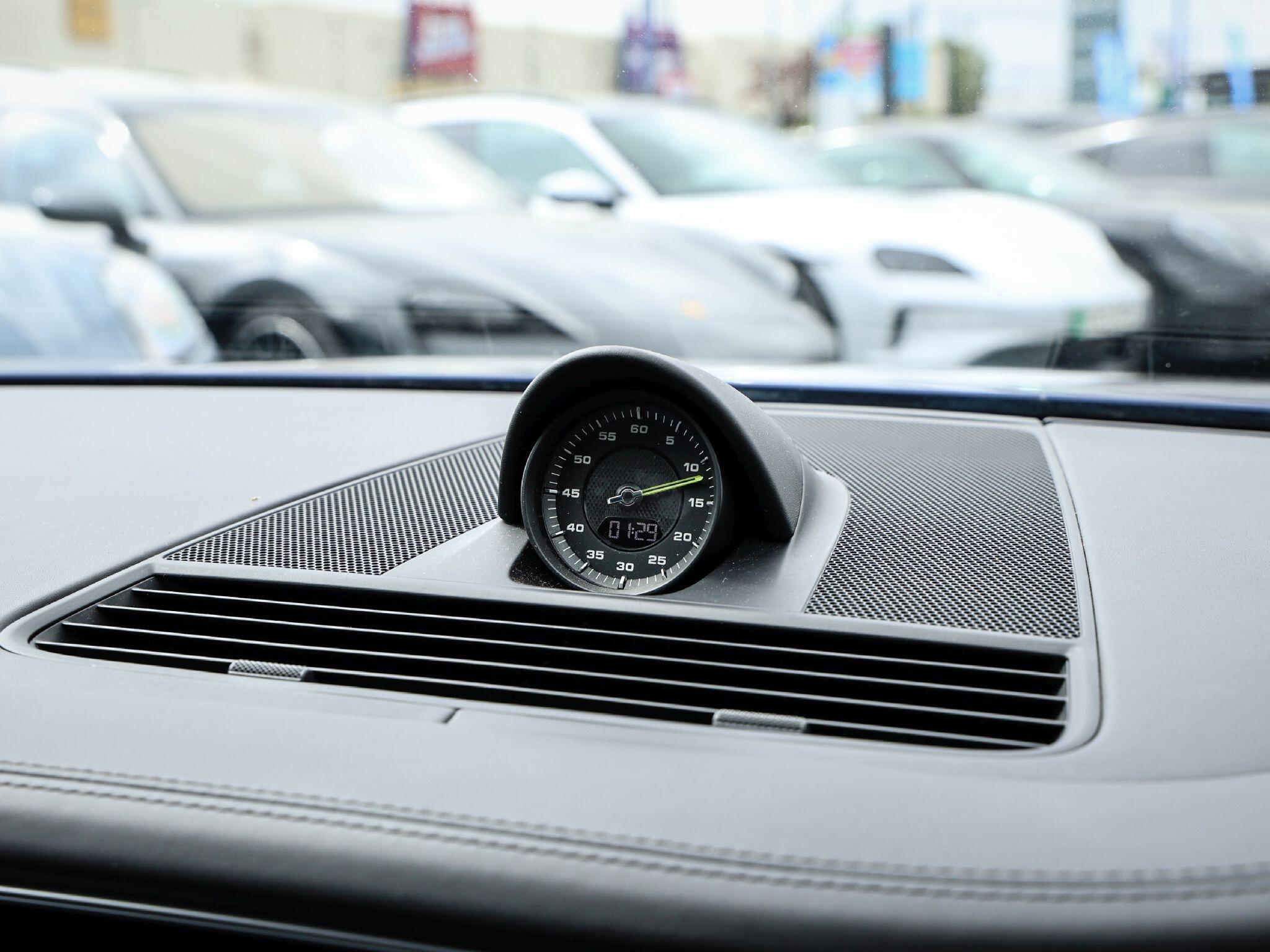 Porsche Panamera view 60