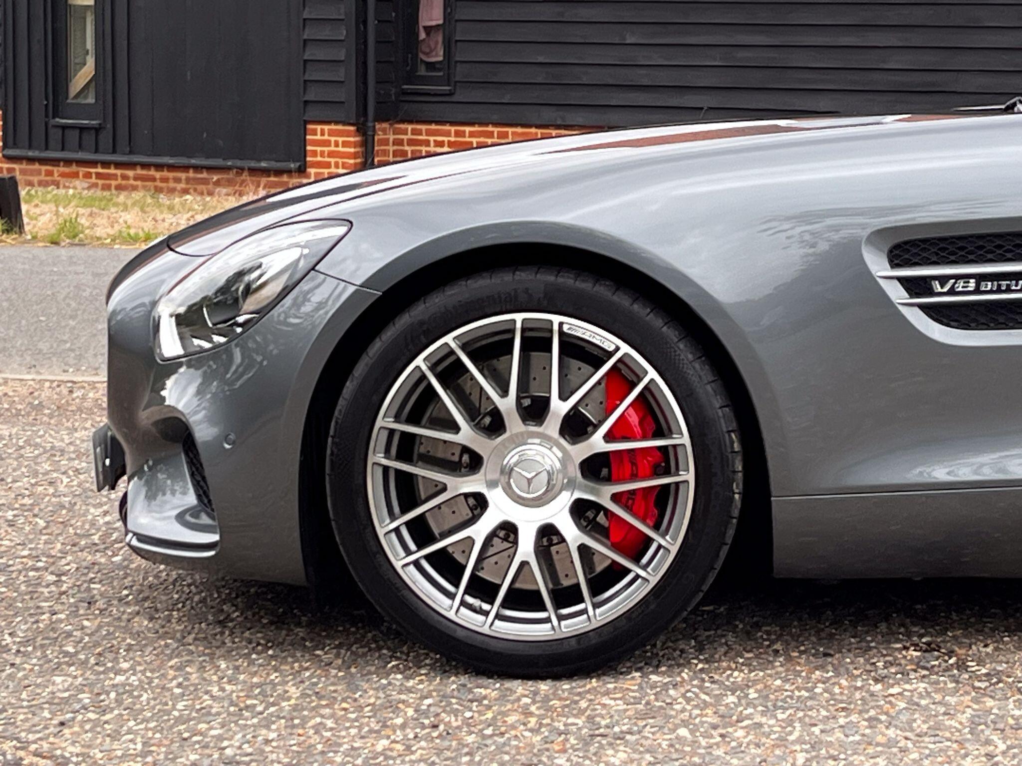 Mercedes-Benz Amg GT view 5