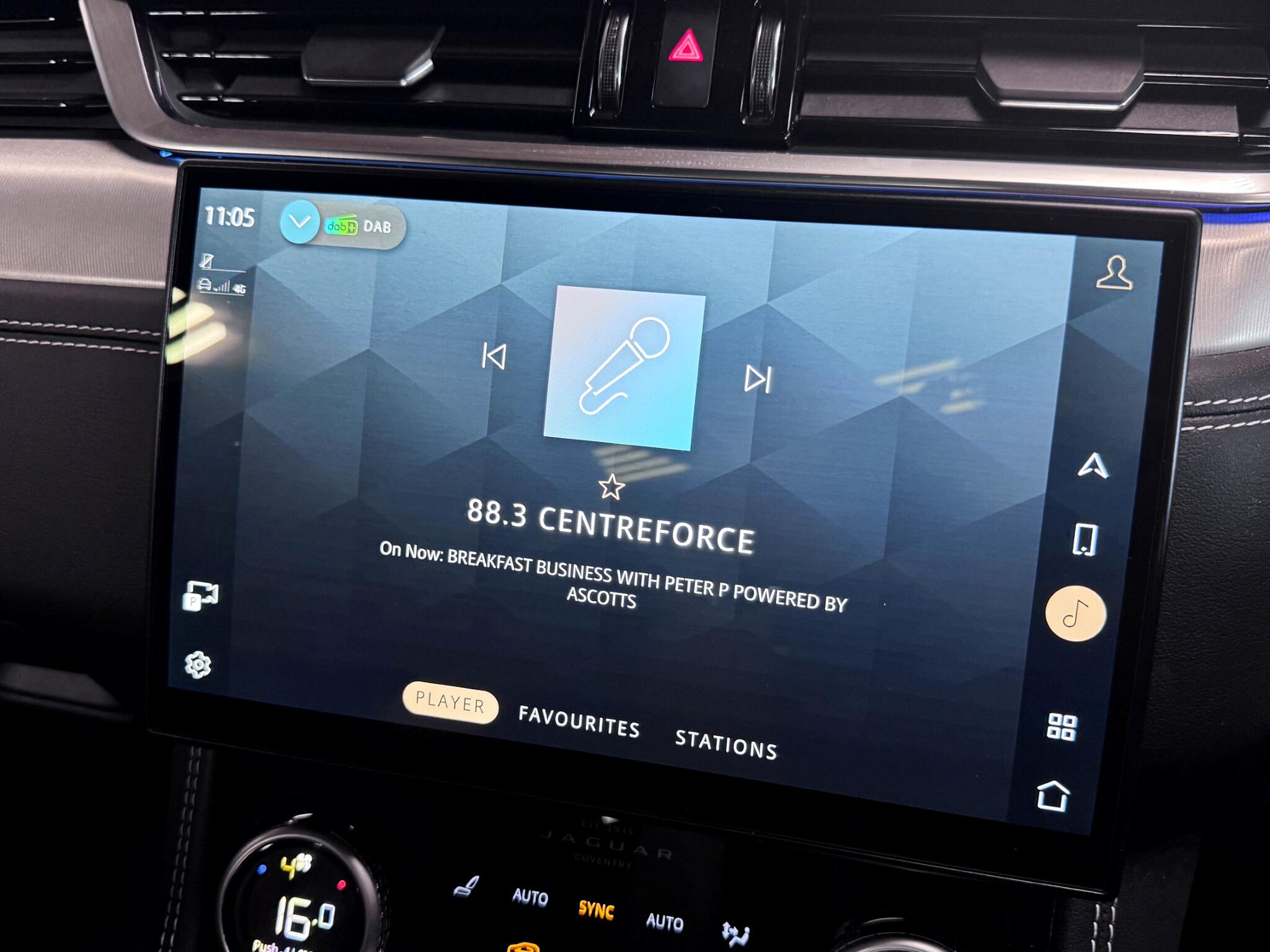 Jaguar F-Pace view 43