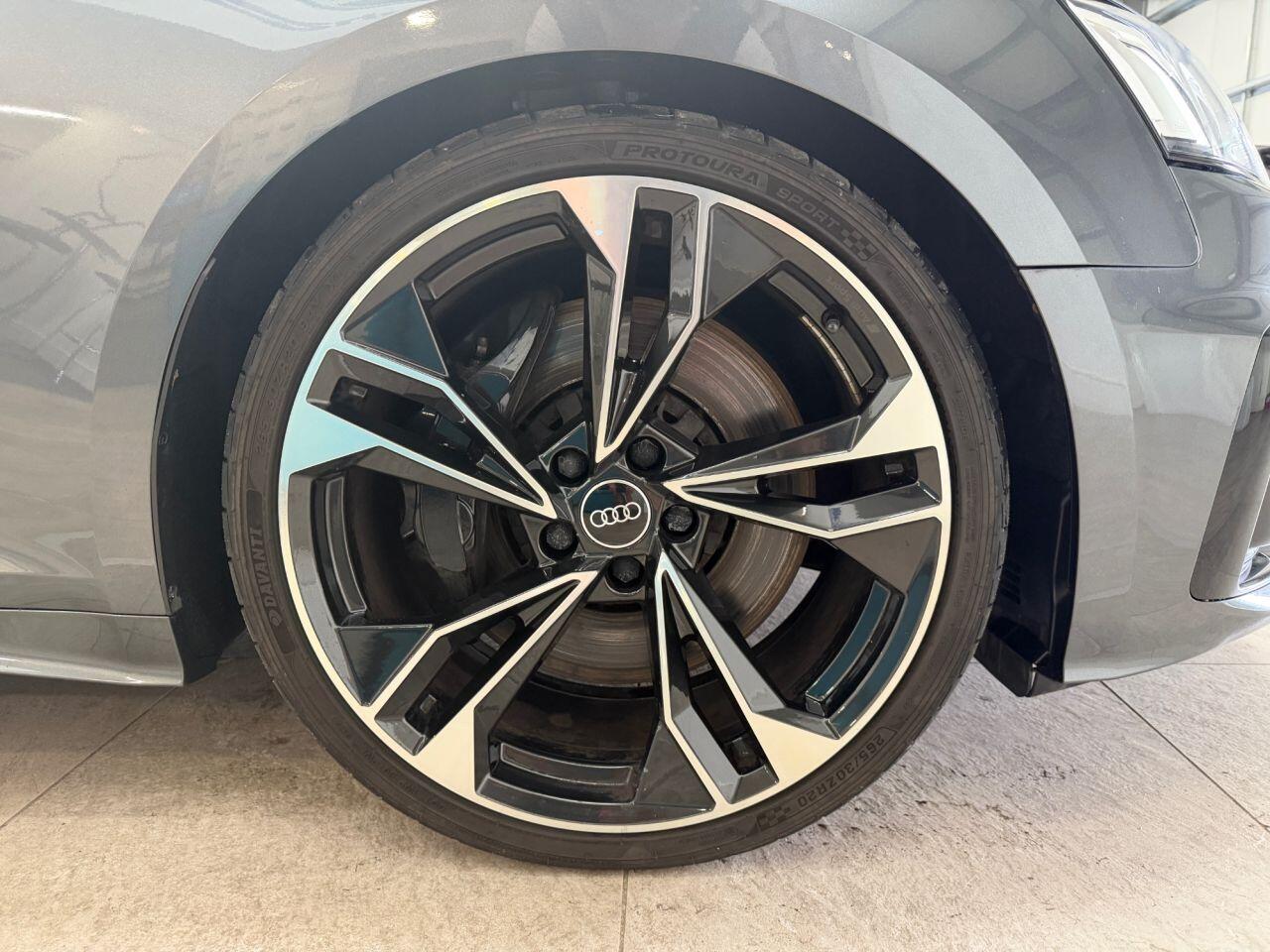 Audi S5 view 13